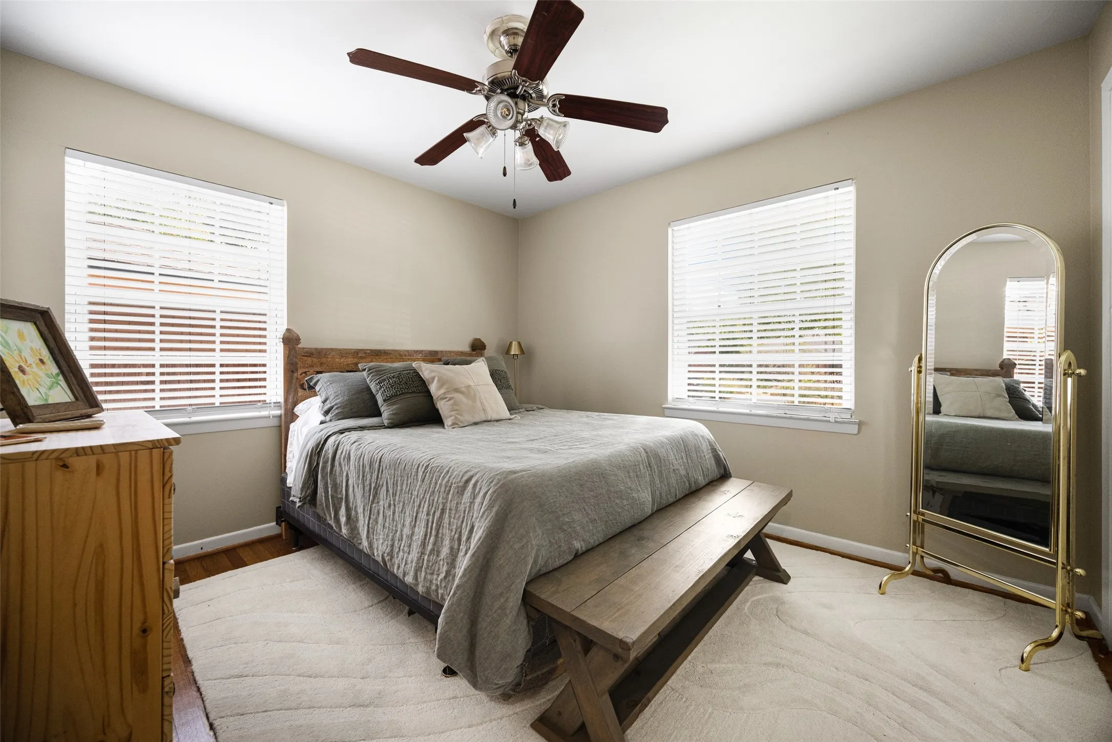 Single Family Residence For Sale in Dallas County , 1240 Dalhart Drive, Richardson, Texas 75080, 3 Bedroom, 2 Bathroom, 2 Garage spaces, 1,358 Sqft, built in 1958, mls#21393172, Real Estate Agent in Richardson, Homes For Sale in Dallas county, Homes For Sale in Richardson, Realtor in Richardson Texas, Real Estate Brokerage Independent Realty Texas, Luminita Cordes Realtor