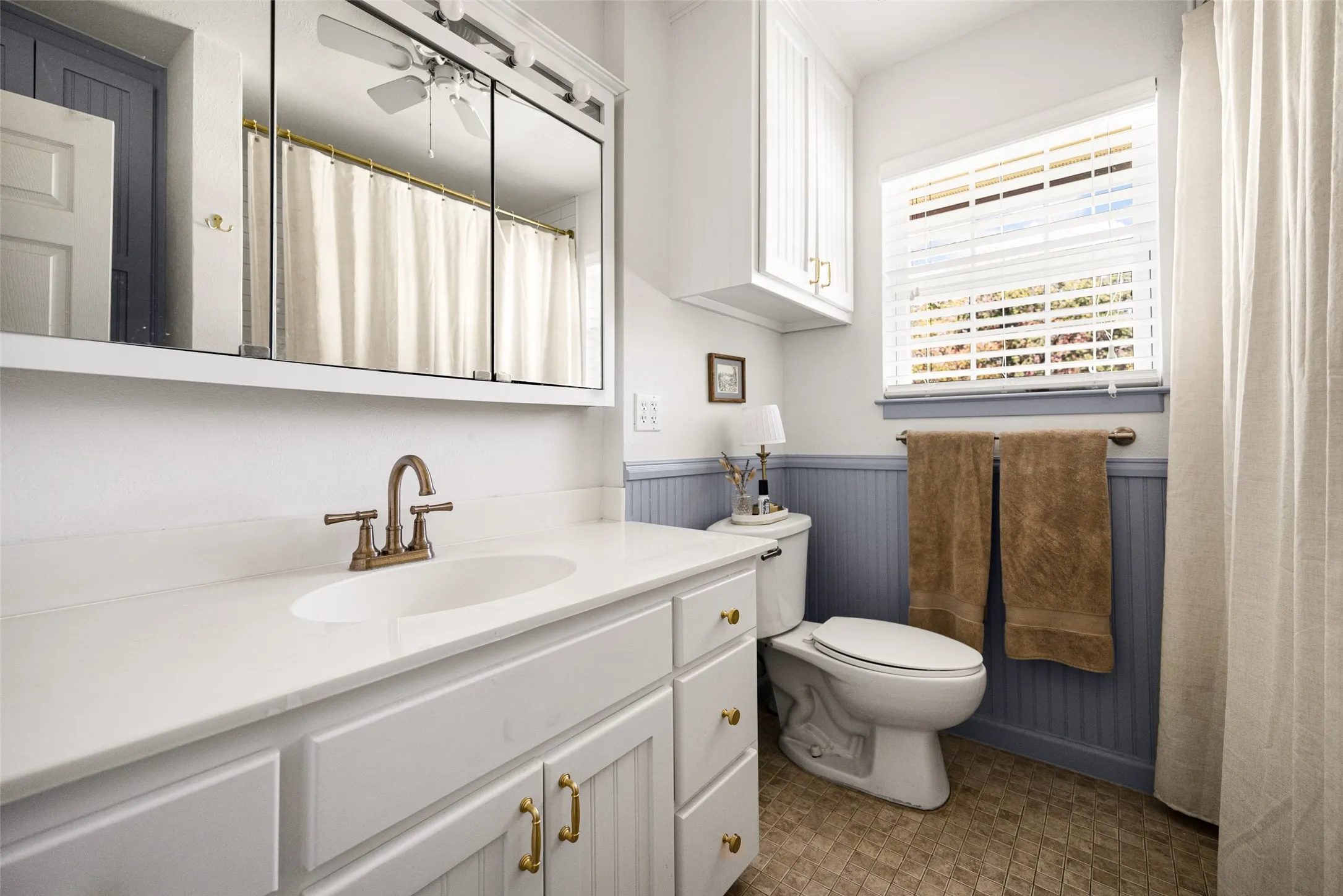 Single Family Residence For Sale in Dallas County , 1240 Dalhart Drive, Richardson, Texas 75080, 3 Bedroom, 2 Bathroom, 2 Garage spaces, 1,358 Sqft, built in 1958, mls#21393172, Real Estate Agent in Richardson, Homes For Sale in Dallas county, Homes For Sale in Richardson, Realtor in Richardson Texas, Real Estate Brokerage Independent Realty Texas, Luminita Cordes Realtor