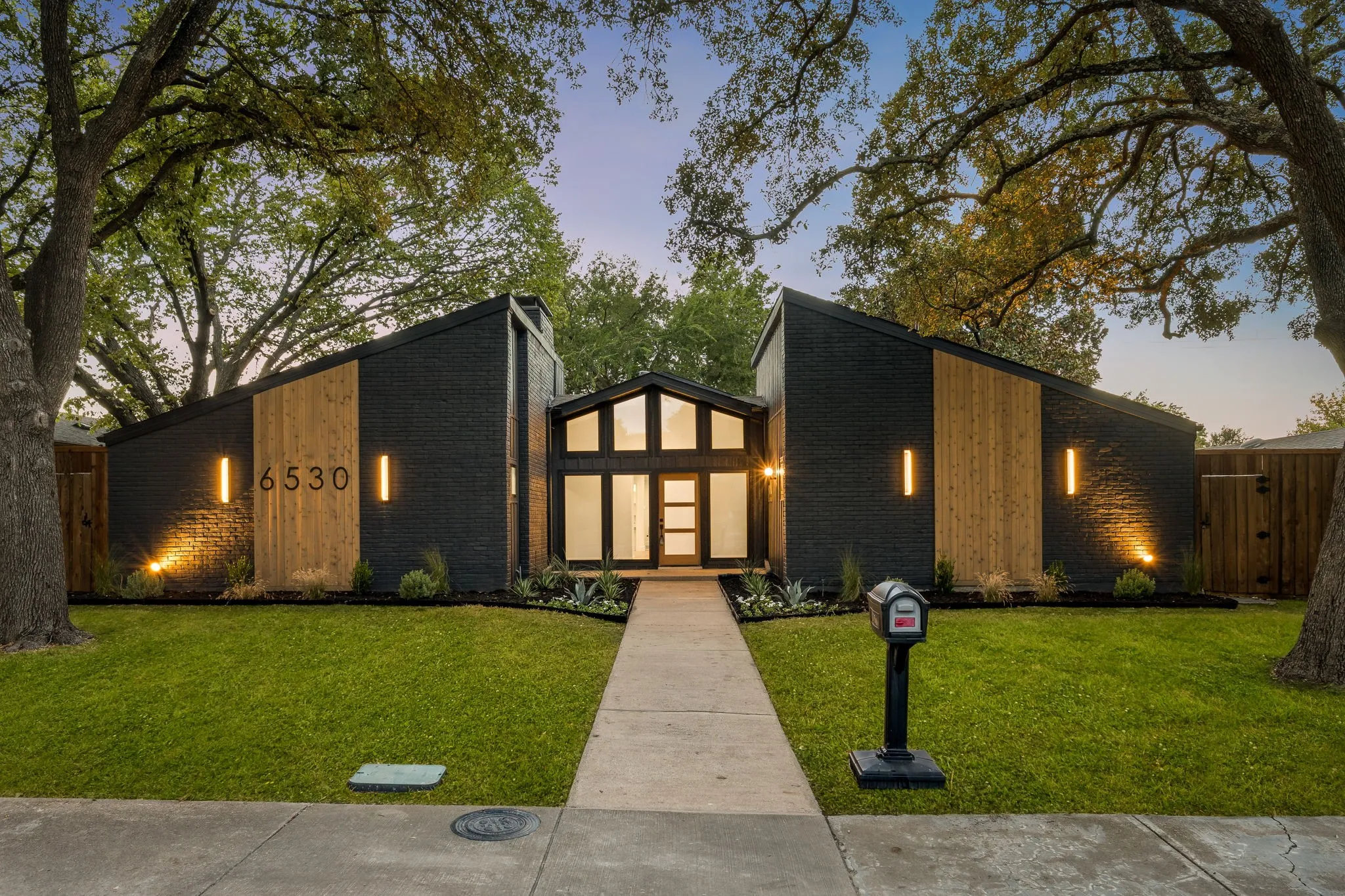 Single Family Residence For Sale