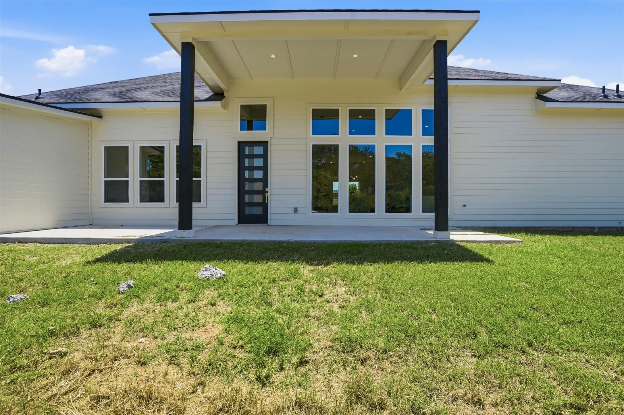 Single Family Residence For Sale in Hood County , 2304 Candlestick Drive, Granbury, Texas 76049, 4 Bedroom, 3 Bathroom, 3 Garage spaces, 2,591 Sqft, built in 2026, mls#21395251, Real Estate Agent in Granbury, Homes For Sale in Hood county, Homes For Sale in Granbury, Realtor in Granbury Texas, Real Estate Brokerage Independent Realty Texas, Luminita Cordes Realtor