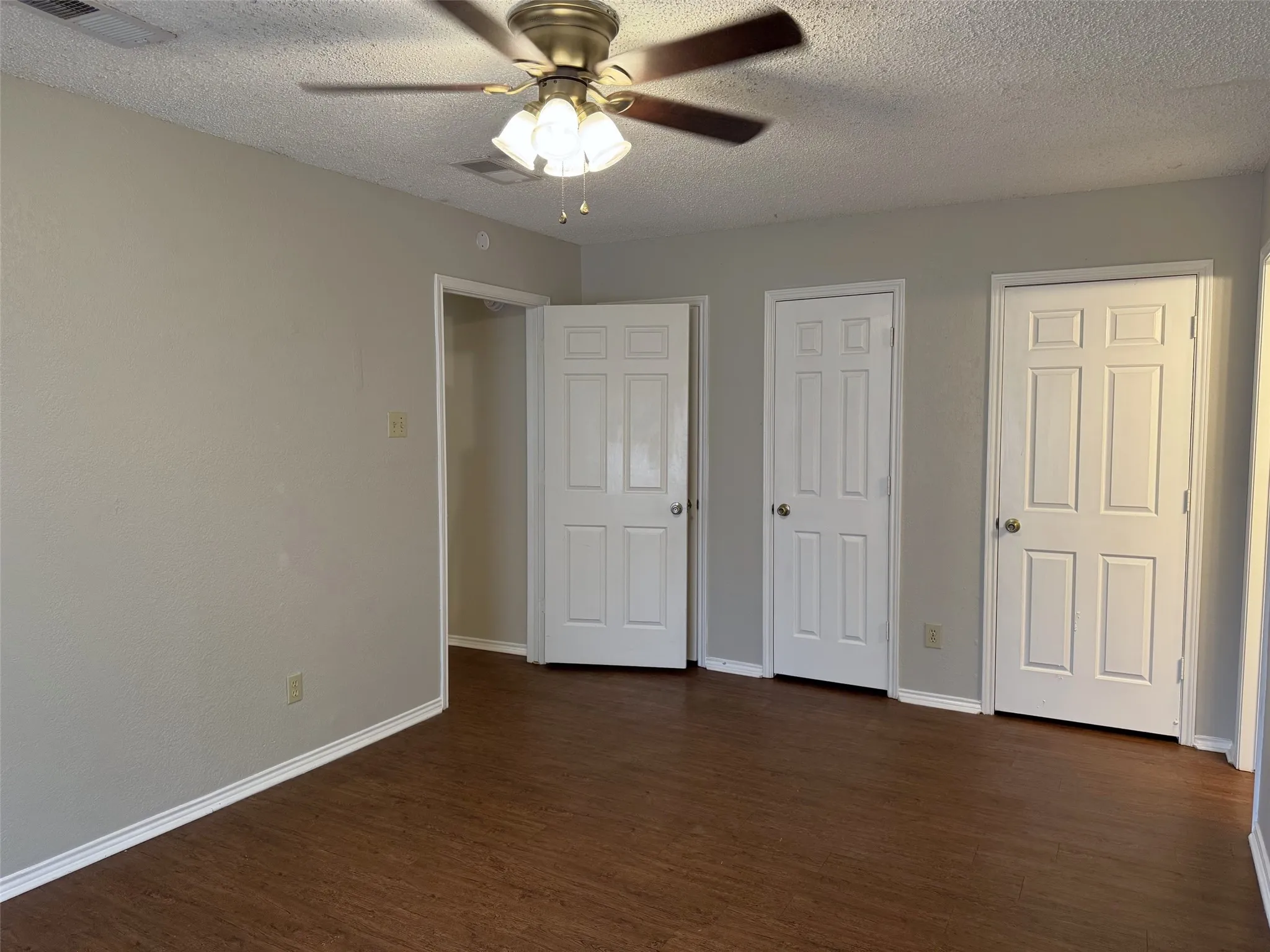 Duplex For Rent in Denton County , 2212 Bernard Street, Denton, Texas 76205, 2 Bedroom, 2 Bathroom, Garage spaces, 1,212 Sqft, built in 1985, mls#21395472, Real Estate Agent in Denton, Homes For Rent in Denton county, Homes For Rent in Denton, Realtor in Denton Texas, Real Estate Brokerage Independent Realty Texas, Luminita Cordes Realtor