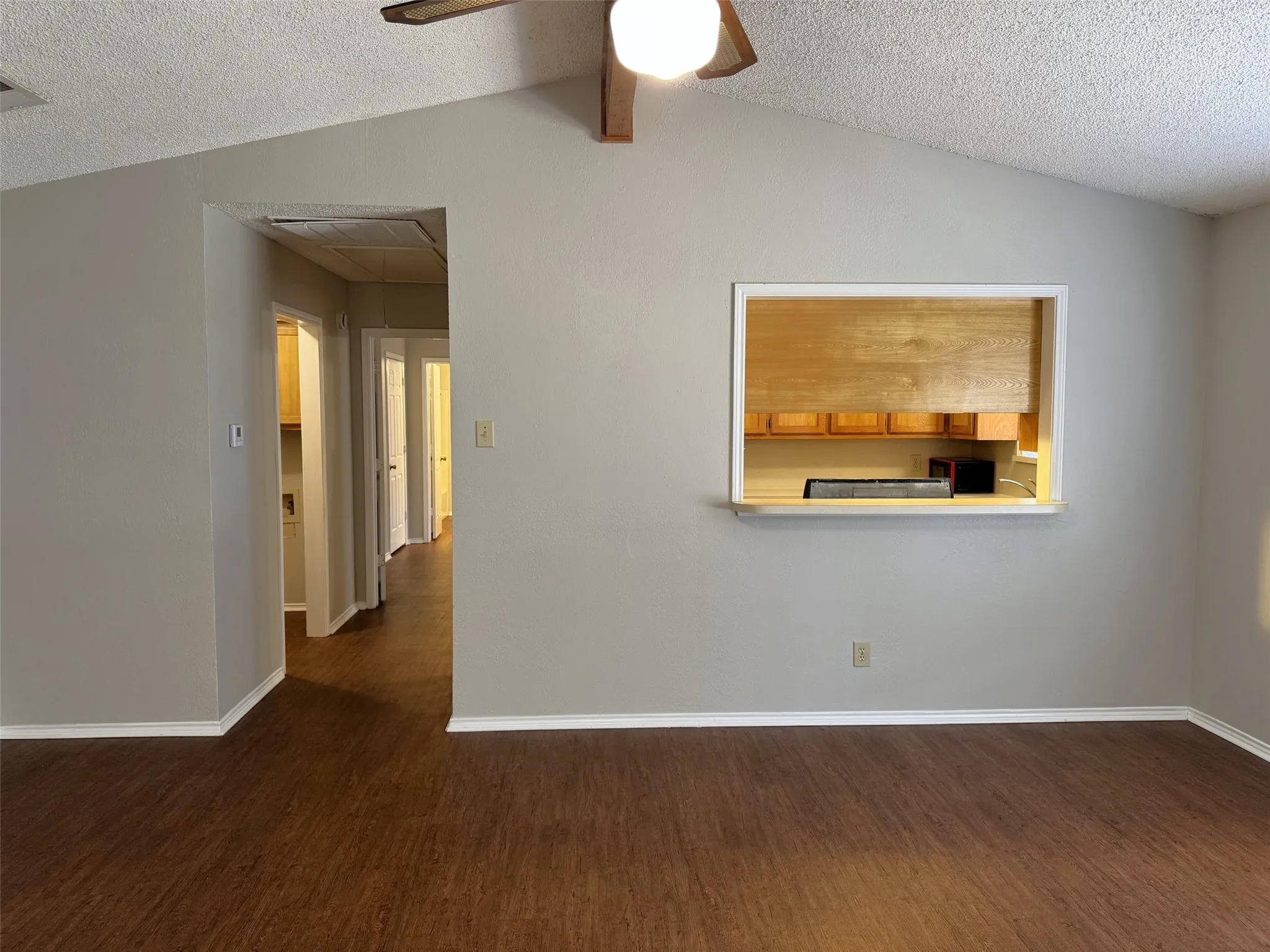 Duplex For Rent in Denton County , 2212 Bernard Street, Denton, Texas 76205, 2 Bedroom, 2 Bathroom, Garage spaces, 1,212 Sqft, built in 1985, mls#21395472, Real Estate Agent in Denton, Homes For Rent in Denton county, Homes For Rent in Denton, Realtor in Denton Texas, Real Estate Brokerage Independent Realty Texas, Luminita Cordes Realtor