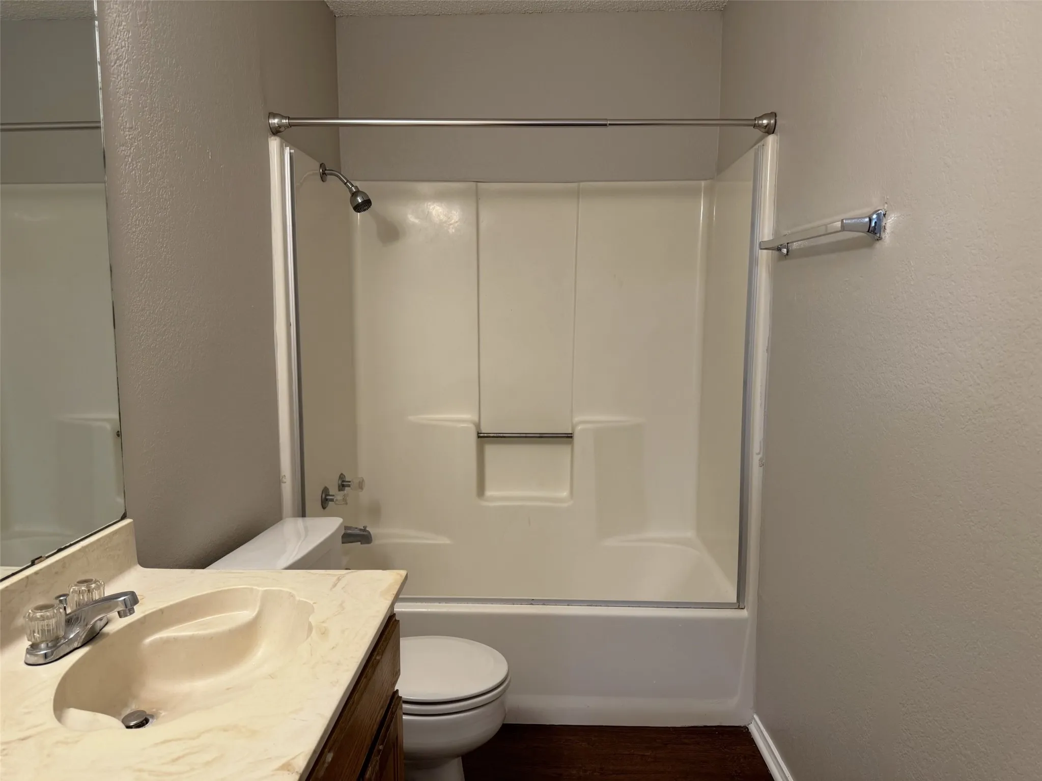Duplex For Rent in Denton County , 2212 Bernard Street, Denton, Texas 76205, 2 Bedroom, 2 Bathroom, Garage spaces, 1,212 Sqft, built in 1985, mls#21395472, Real Estate Agent in Denton, Homes For Rent in Denton county, Homes For Rent in Denton, Realtor in Denton Texas, Real Estate Brokerage Independent Realty Texas, Luminita Cordes Realtor