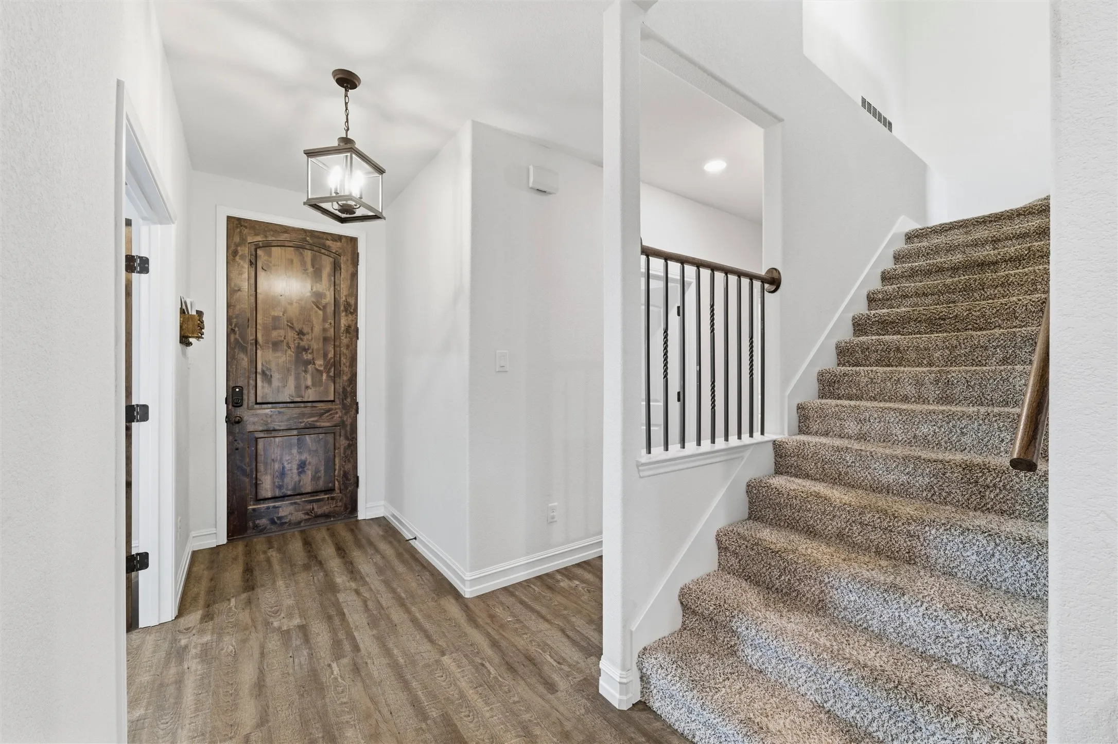 Single Family Residence For Rent in Johnson County , 2501 Bunker Hill Drive, Burleson, Texas 76028, 4 Bedroom, 3 Bathroom, 2 Garage spaces, 2,553 Sqft, built in 2021, mls#21384419, Real Estate Agent in Burleson, Homes For Rent in Johnson county, Homes For Rent in Burleson, Realtor in Burleson Texas, Real Estate Brokerage Independent Realty Texas, Luminita Cordes Realtor
