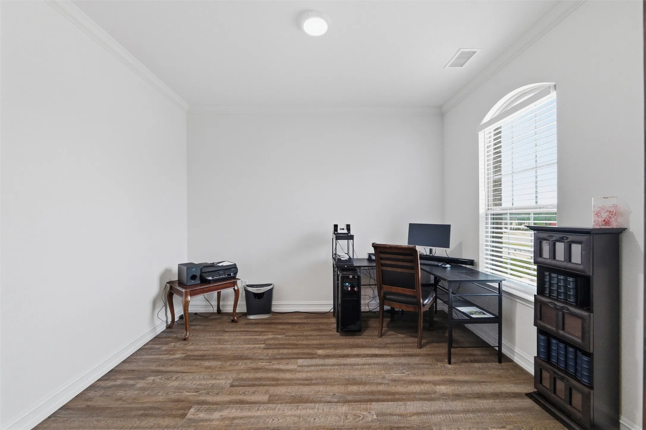 Single Family Residence For Rent in Johnson County , 2501 Bunker Hill Drive, Burleson, Texas 76028, 4 Bedroom, 3 Bathroom, 2 Garage spaces, 2,553 Sqft, built in 2021, mls#21384419, Real Estate Agent in Burleson, Homes For Rent in Johnson county, Homes For Rent in Burleson, Realtor in Burleson Texas, Real Estate Brokerage Independent Realty Texas, Luminita Cordes Realtor