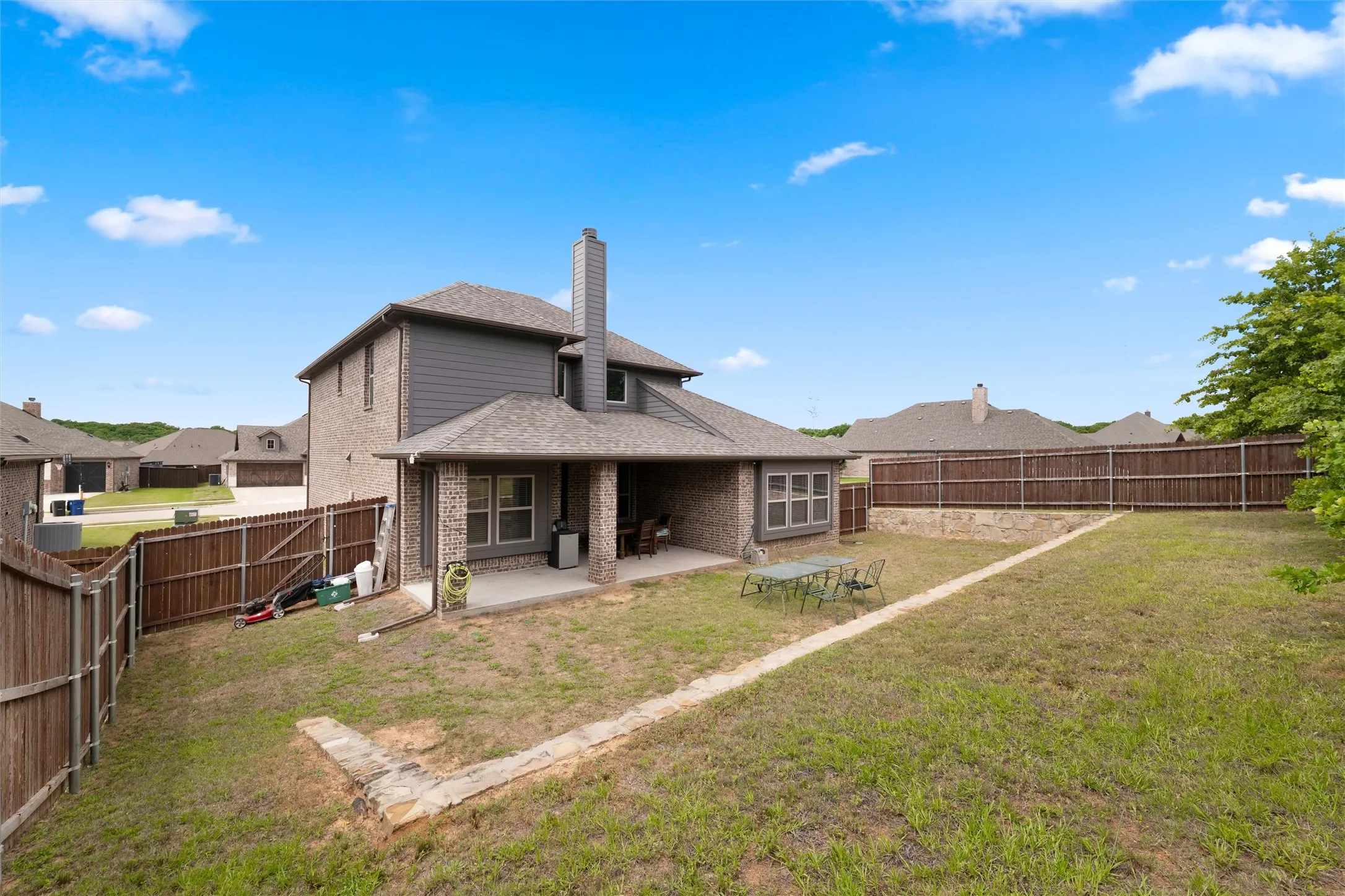 Single Family Residence For Rent in Johnson County , 2501 Bunker Hill Drive, Burleson, Texas 76028, 4 Bedroom, 3 Bathroom, 2 Garage spaces, 2,553 Sqft, built in 2021, mls#21384419, Real Estate Agent in Burleson, Homes For Rent in Johnson county, Homes For Rent in Burleson, Realtor in Burleson Texas, Real Estate Brokerage Independent Realty Texas, Luminita Cordes Realtor