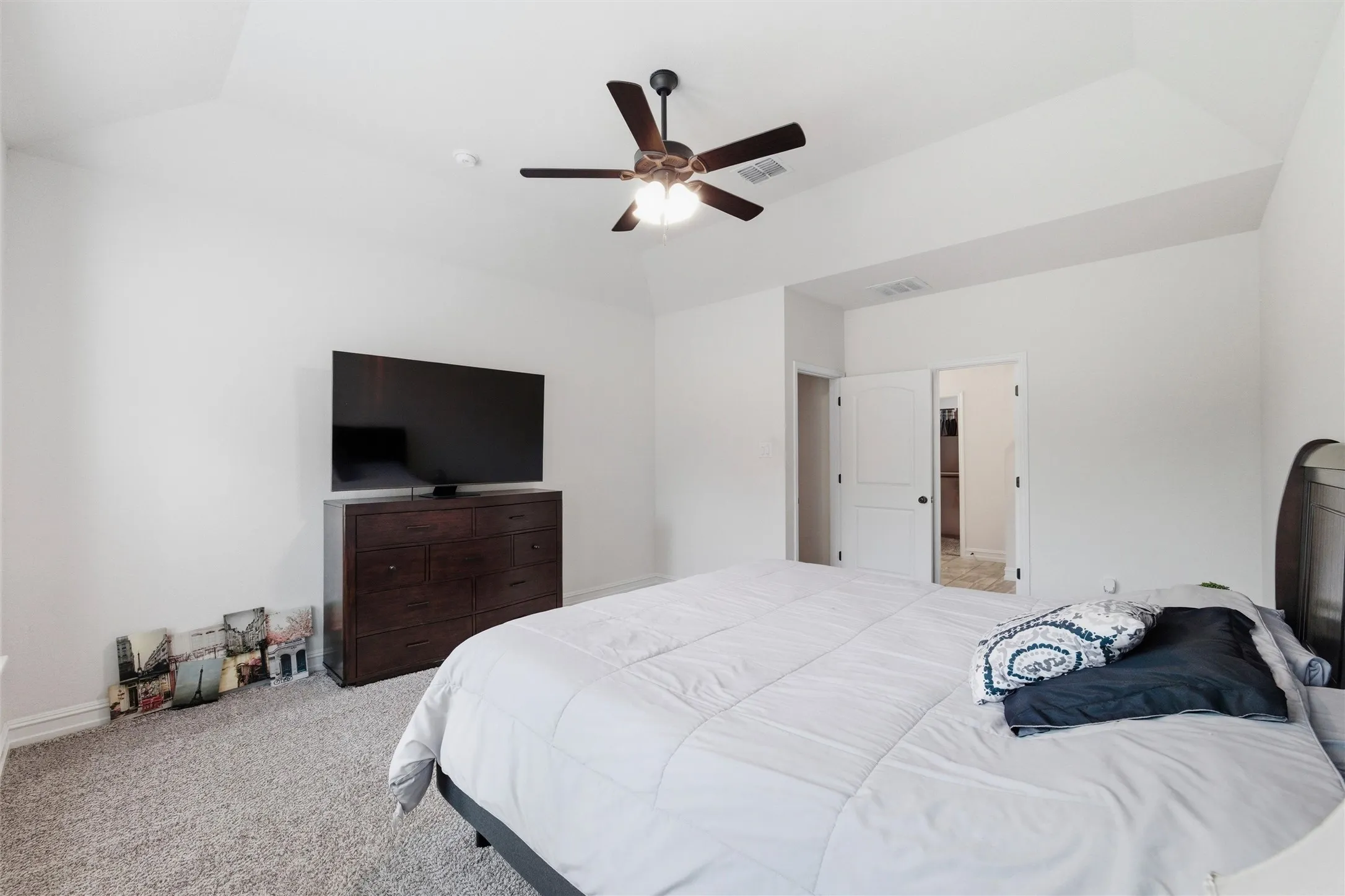 Single Family Residence For Rent in Johnson County , 2501 Bunker Hill Drive, Burleson, Texas 76028, 4 Bedroom, 3 Bathroom, 2 Garage spaces, 2,553 Sqft, built in 2021, mls#21384419, Real Estate Agent in Burleson, Homes For Rent in Johnson county, Homes For Rent in Burleson, Realtor in Burleson Texas, Real Estate Brokerage Independent Realty Texas, Luminita Cordes Realtor