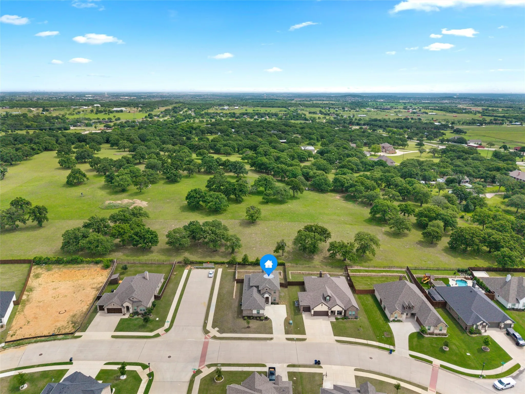 Single Family Residence For Rent in Johnson County , 2501 Bunker Hill Drive, Burleson, Texas 76028, 4 Bedroom, 3 Bathroom, 2 Garage spaces, 2,553 Sqft, built in 2021, mls#21384419, Real Estate Agent in Burleson, Homes For Rent in Johnson county, Homes For Rent in Burleson, Realtor in Burleson Texas, Real Estate Brokerage Independent Realty Texas, Luminita Cordes Realtor
