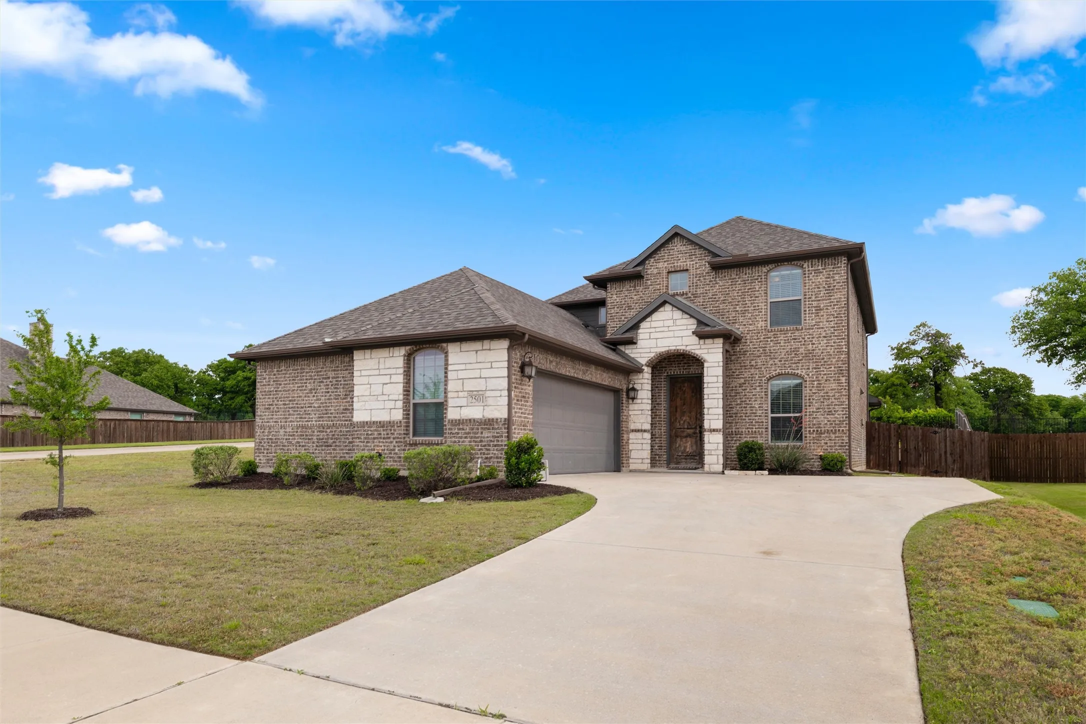 Single Family Residence For Rent in Johnson County , 2501 Bunker Hill Drive, Burleson, Texas 76028, 4 Bedroom, 3 Bathroom, 2 Garage spaces, 2,553 Sqft, built in 2021, mls#21384419, Real Estate Agent in Burleson, Homes For Rent in Johnson county, Homes For Rent in Burleson, Realtor in Burleson Texas, Real Estate Brokerage Independent Realty Texas, Luminita Cordes Realtor