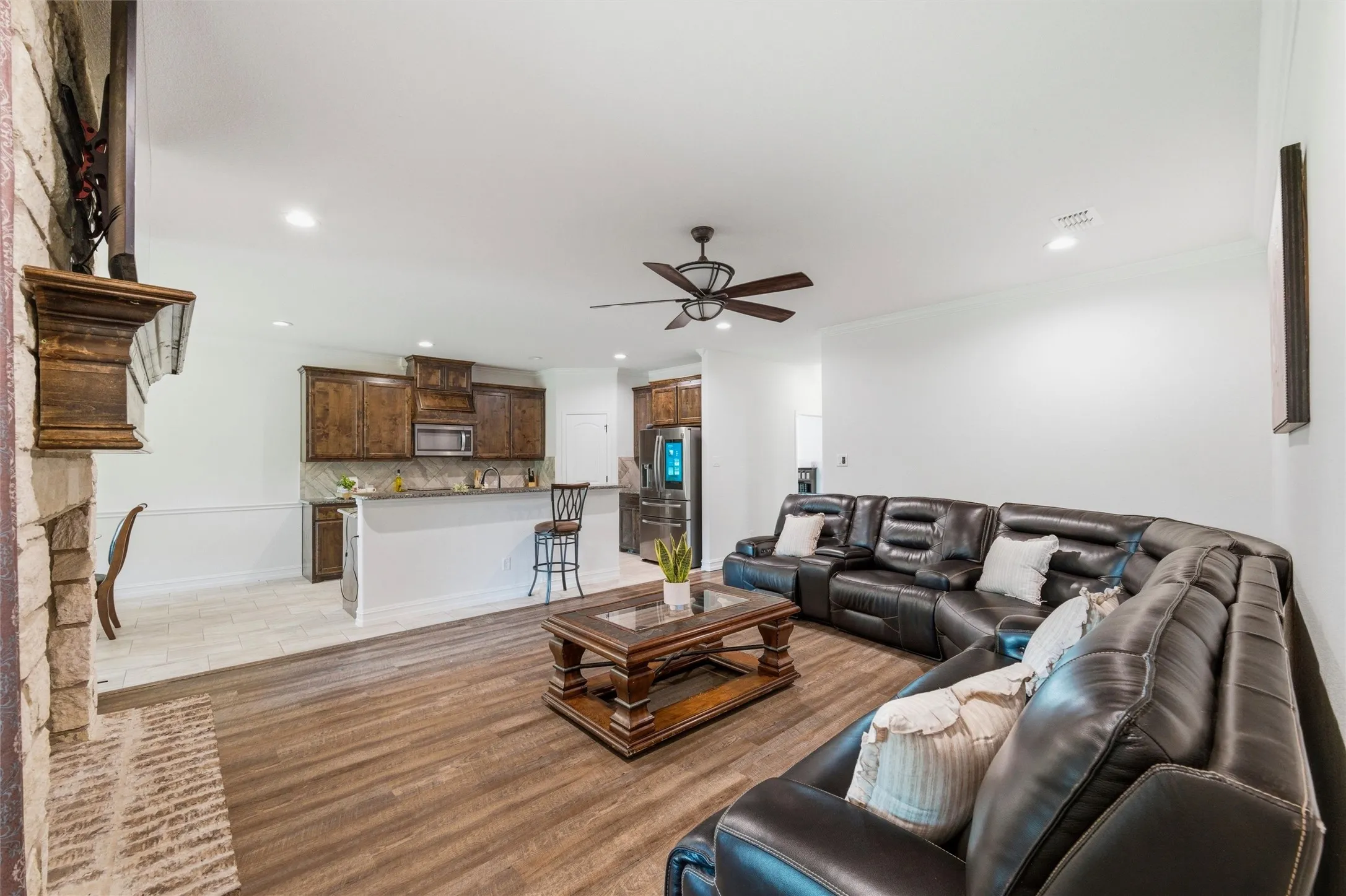 Single Family Residence For Rent in Johnson County , 2501 Bunker Hill Drive, Burleson, Texas 76028, 4 Bedroom, 3 Bathroom, 2 Garage spaces, 2,553 Sqft, built in 2021, mls#21384419, Real Estate Agent in Burleson, Homes For Rent in Johnson county, Homes For Rent in Burleson, Realtor in Burleson Texas, Real Estate Brokerage Independent Realty Texas, Luminita Cordes Realtor