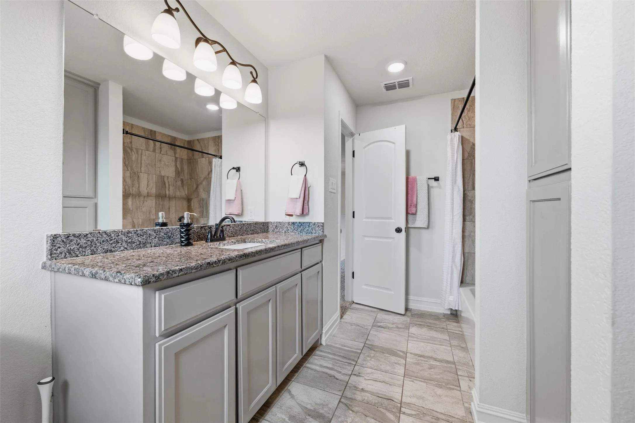 Single Family Residence For Rent in Johnson County , 2501 Bunker Hill Drive, Burleson, Texas 76028, 4 Bedroom, 3 Bathroom, 2 Garage spaces, 2,553 Sqft, built in 2021, mls#21384419, Real Estate Agent in Burleson, Homes For Rent in Johnson county, Homes For Rent in Burleson, Realtor in Burleson Texas, Real Estate Brokerage Independent Realty Texas, Luminita Cordes Realtor