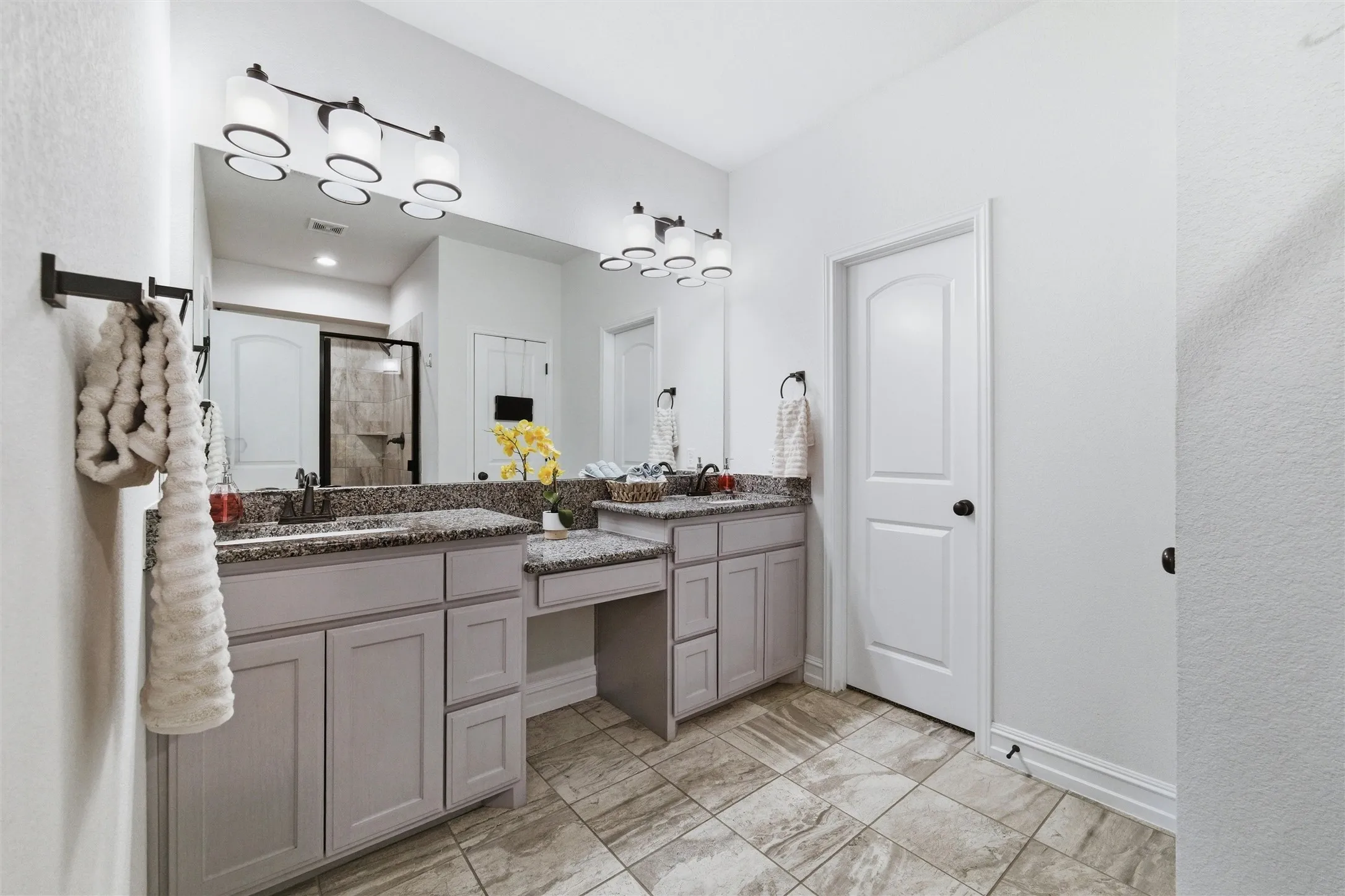 Single Family Residence For Rent in Johnson County , 2501 Bunker Hill Drive, Burleson, Texas 76028, 4 Bedroom, 3 Bathroom, 2 Garage spaces, 2,553 Sqft, built in 2021, mls#21384419, Real Estate Agent in Burleson, Homes For Rent in Johnson county, Homes For Rent in Burleson, Realtor in Burleson Texas, Real Estate Brokerage Independent Realty Texas, Luminita Cordes Realtor