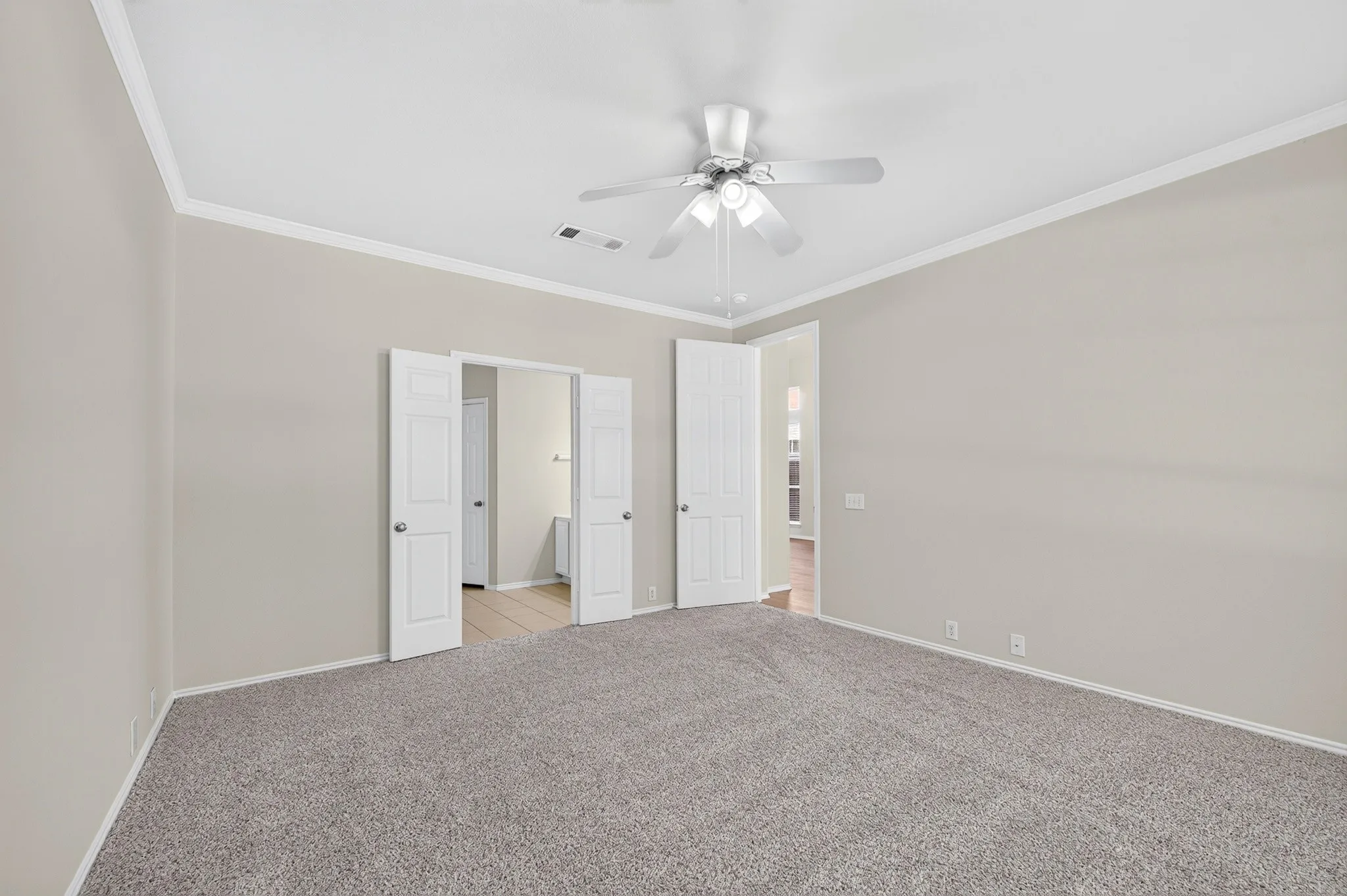 Single Family Residence For Sale in Collin County , 6883 Winston Drive, Frisco, Texas 75035, 3 Bedroom, 3 Bathroom, 2 Garage spaces, 2,004 Sqft, built in 2000, mls#21394967, Real Estate Agent in Frisco, Homes For Sale in Collin county, Homes For Sale in Frisco, Realtor in Frisco Texas, Real Estate Brokerage Independent Realty Texas, Luminita Cordes Realtor