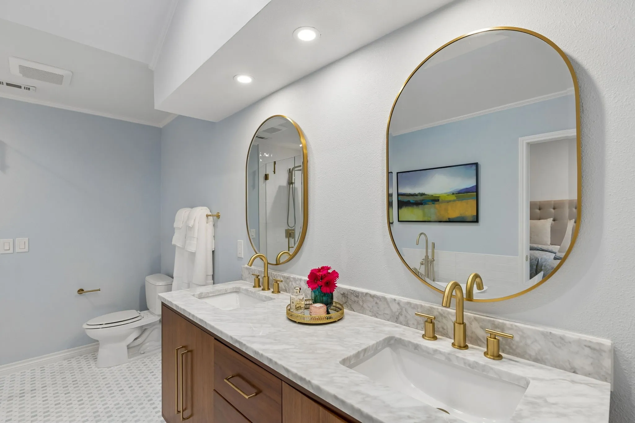 Condominium For Sale in Dallas County , 5990 Lindenshire Lane 110, Dallas, Texas 75230, 2 Bedroom, 3 Bathroom, 2 Garage spaces, 1,663 Sqft, built in 1984, mls#21395032, Real Estate Agent in Dallas, Homes For Sale in Dallas county, Homes For Sale in Dallas, Realtor in Dallas Texas, Real Estate Brokerage Independent Realty Texas, Luminita Cordes Realtor