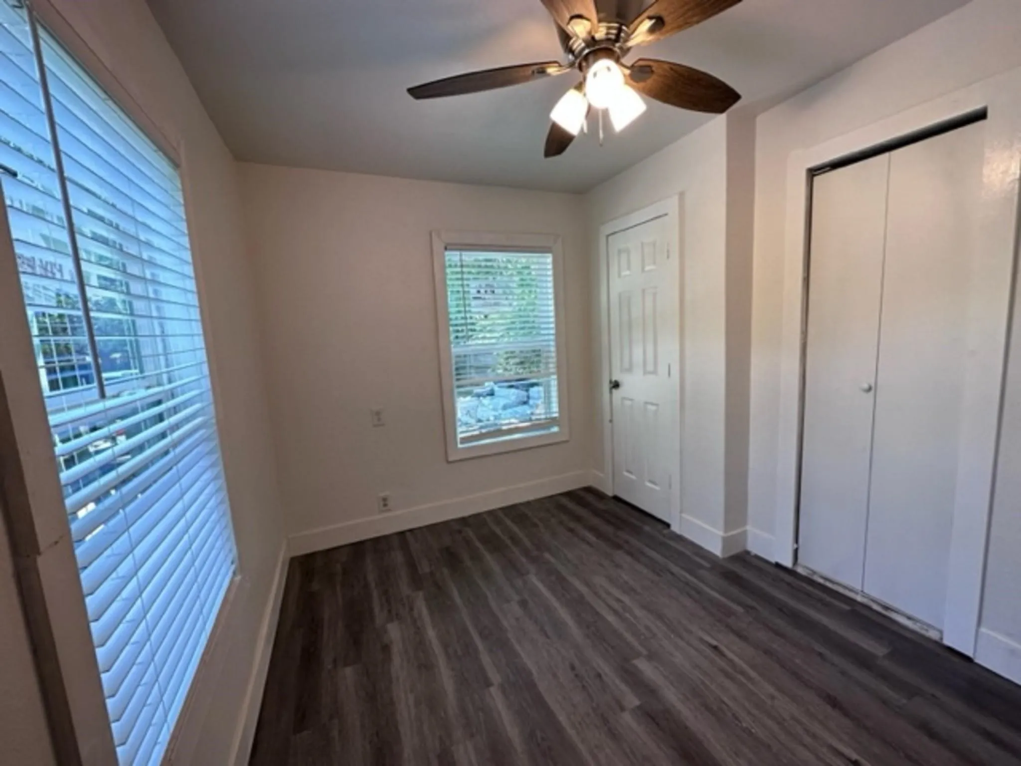 Single Family Residence For Rent in Grayson County , 706 E Acheson Road, Denison, Texas 75021, 2 Bedroom, 1 Bathroom, Garage spaces, 672 Sqft, built in 1940, mls#21395499, Real Estate Agent in Denison, Homes For Rent in Grayson county, Homes For Rent in Denison, Realtor in Denison Texas, Real Estate Brokerage Independent Realty Texas, Luminita Cordes Realtor