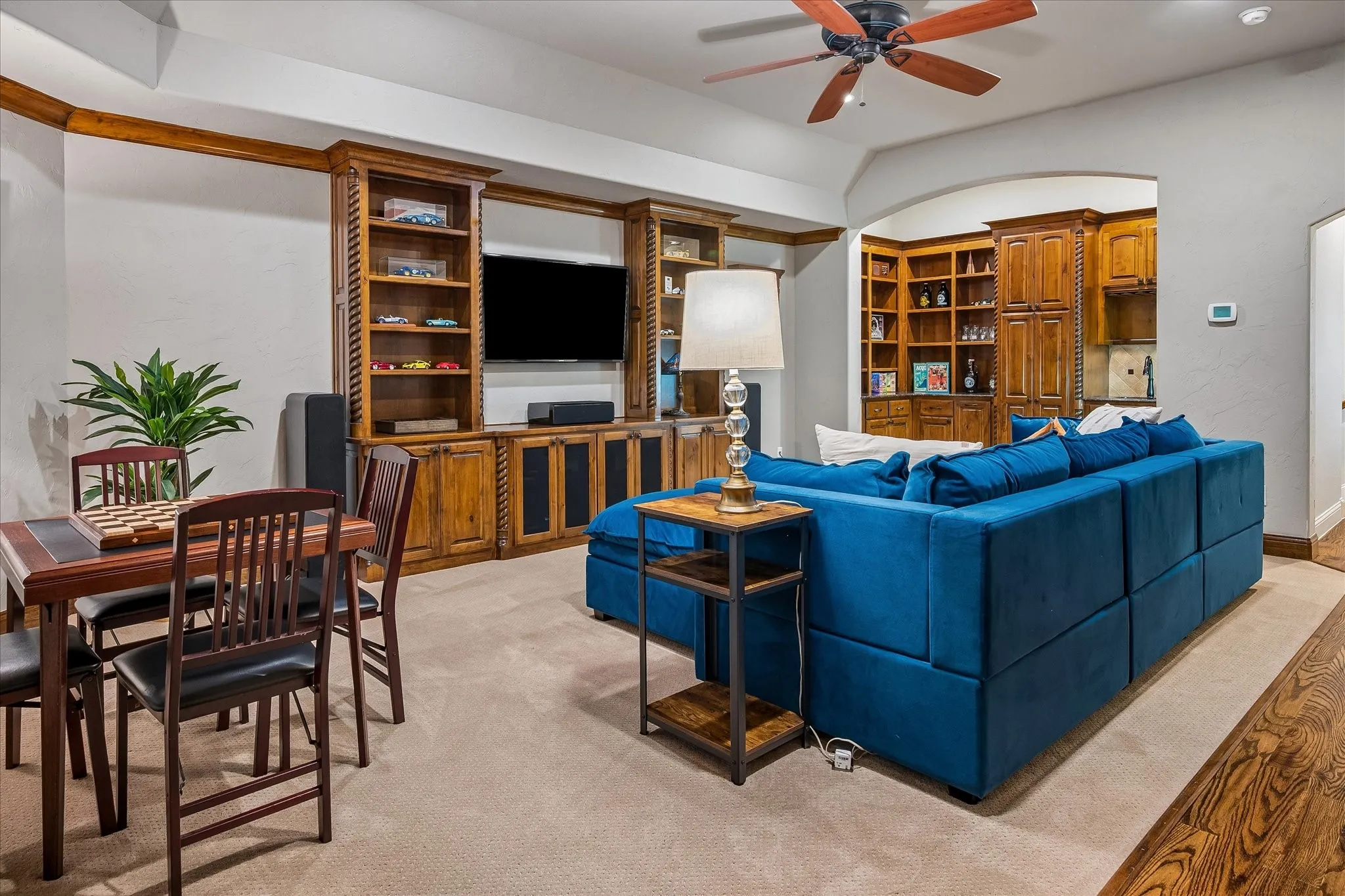 Single Family Residence For Sale in Tarrant County , 512 Clear Vista Drive, Trophy Club, Texas 76262, 4 Bedroom, 5 Bathroom, 3 Garage spaces, 4,139 Sqft, built in 2013, mls#21385388, Real Estate Agent in Trophy Club, Homes For Sale in Tarrant county, Homes For Sale in Trophy Club, Realtor in Trophy Club Texas, Real Estate Brokerage Independent Realty Texas, Luminita Cordes Realtor