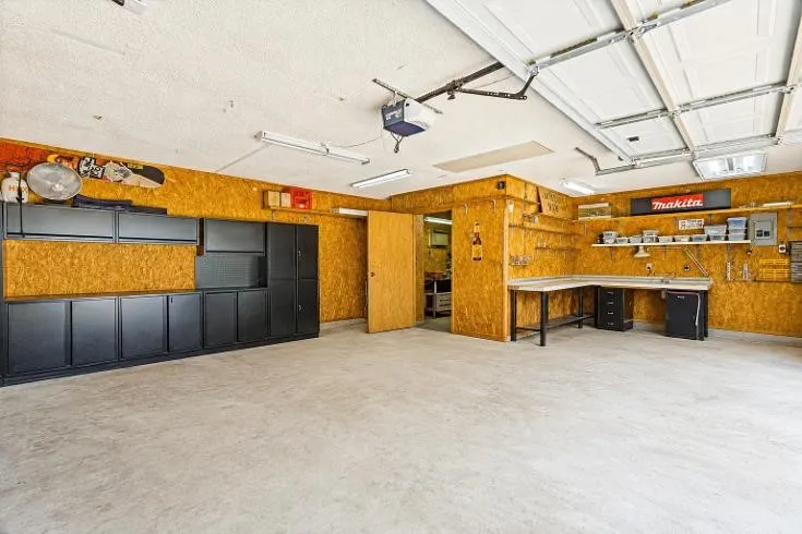 Single Family Residence For Rent in Collin County , 204 N W A Allen Boulevard, Wylie, Texas 75098, 3 Bedroom, 2 Bathroom, 4 Garage spaces, 1,455 Sqft, built in 1987, mls#21395501, Real Estate Agent in Wylie, Homes For Rent in Collin county, Homes For Rent in Wylie, Realtor in Wylie Texas, Real Estate Brokerage Independent Realty Texas, Luminita Cordes Realtor
