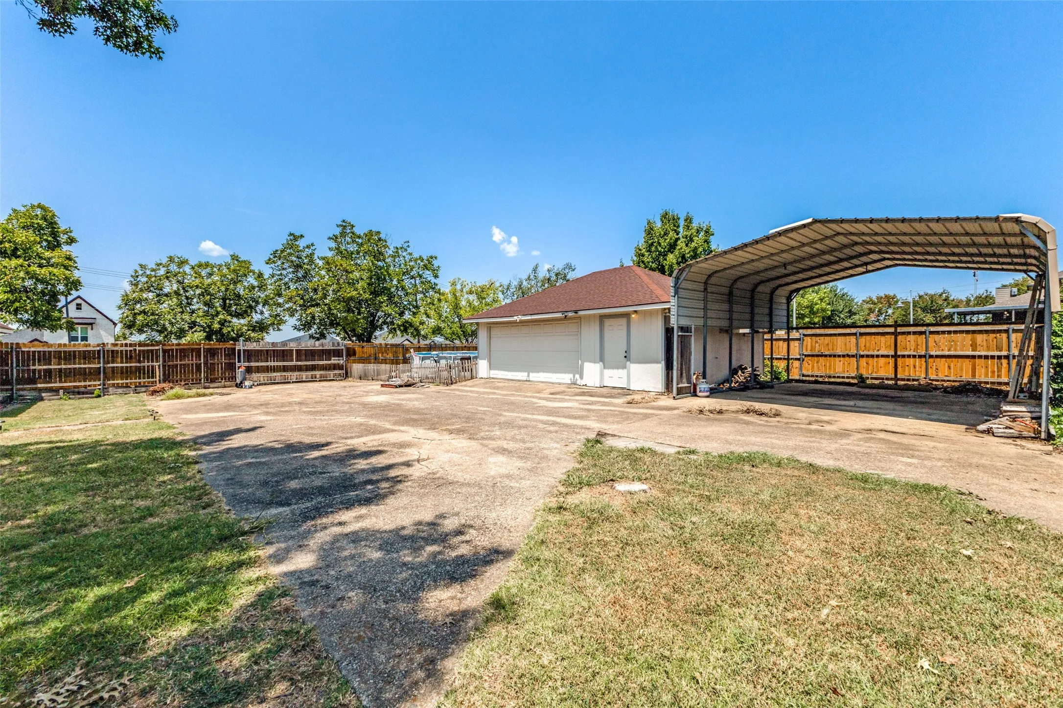 Single Family Residence For Rent in Collin County , 204 N W A Allen Boulevard, Wylie, Texas 75098, 3 Bedroom, 2 Bathroom, 4 Garage spaces, 1,455 Sqft, built in 1987, mls#21395501, Real Estate Agent in Wylie, Homes For Rent in Collin county, Homes For Rent in Wylie, Realtor in Wylie Texas, Real Estate Brokerage Independent Realty Texas, Luminita Cordes Realtor