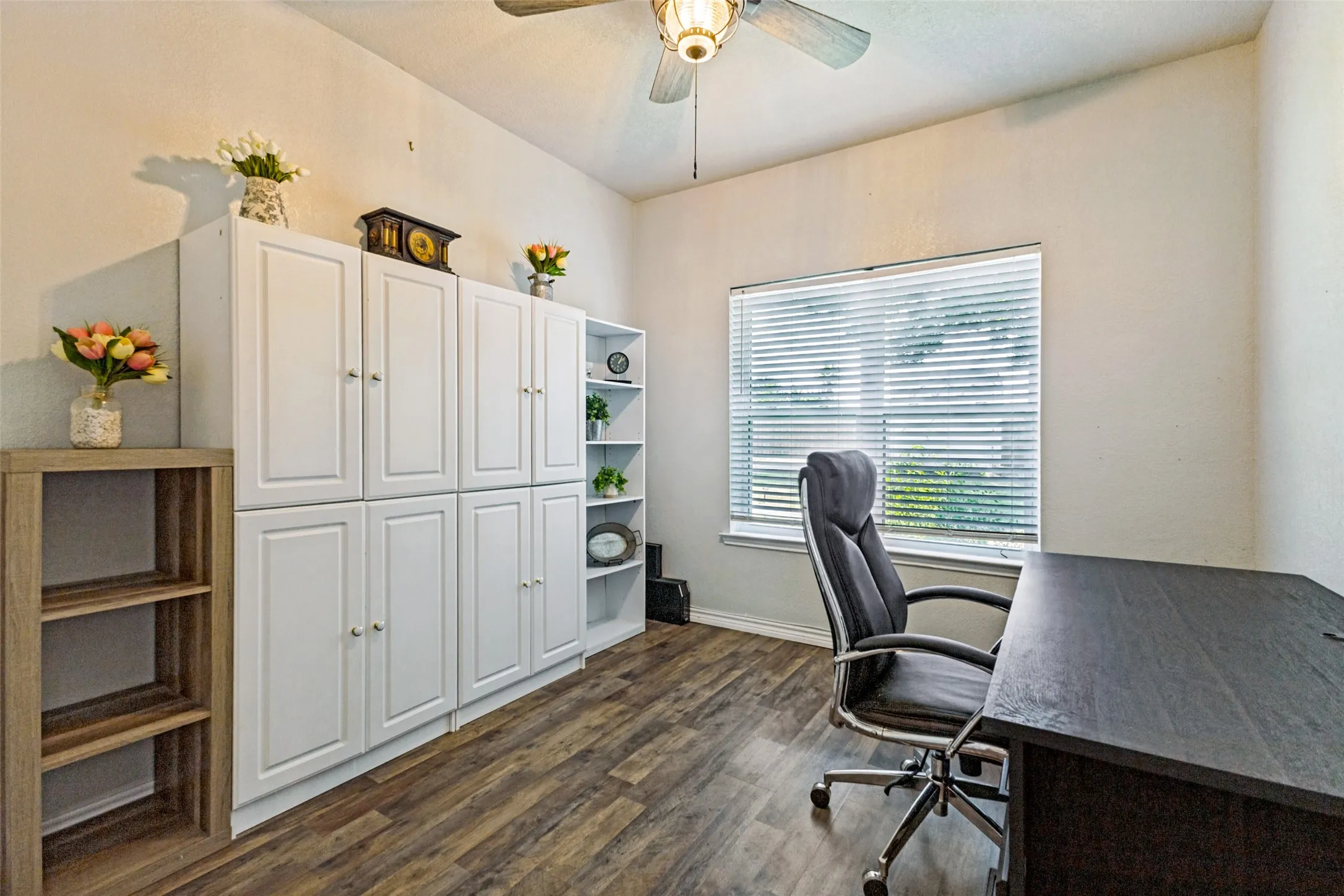 Single Family Residence For Rent in Collin County , 204 N W A Allen Boulevard, Wylie, Texas 75098, 3 Bedroom, 2 Bathroom, 4 Garage spaces, 1,455 Sqft, built in 1987, mls#21395501, Real Estate Agent in Wylie, Homes For Rent in Collin county, Homes For Rent in Wylie, Realtor in Wylie Texas, Real Estate Brokerage Independent Realty Texas, Luminita Cordes Realtor