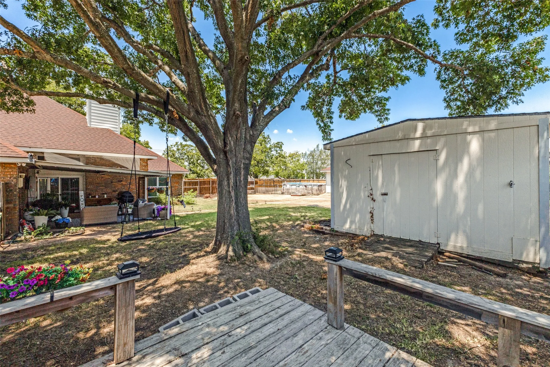 Single Family Residence For Rent in Collin County , 204 N W A Allen Boulevard, Wylie, Texas 75098, 3 Bedroom, 2 Bathroom, 4 Garage spaces, 1,455 Sqft, built in 1987, mls#21395501, Real Estate Agent in Wylie, Homes For Rent in Collin county, Homes For Rent in Wylie, Realtor in Wylie Texas, Real Estate Brokerage Independent Realty Texas, Luminita Cordes Realtor