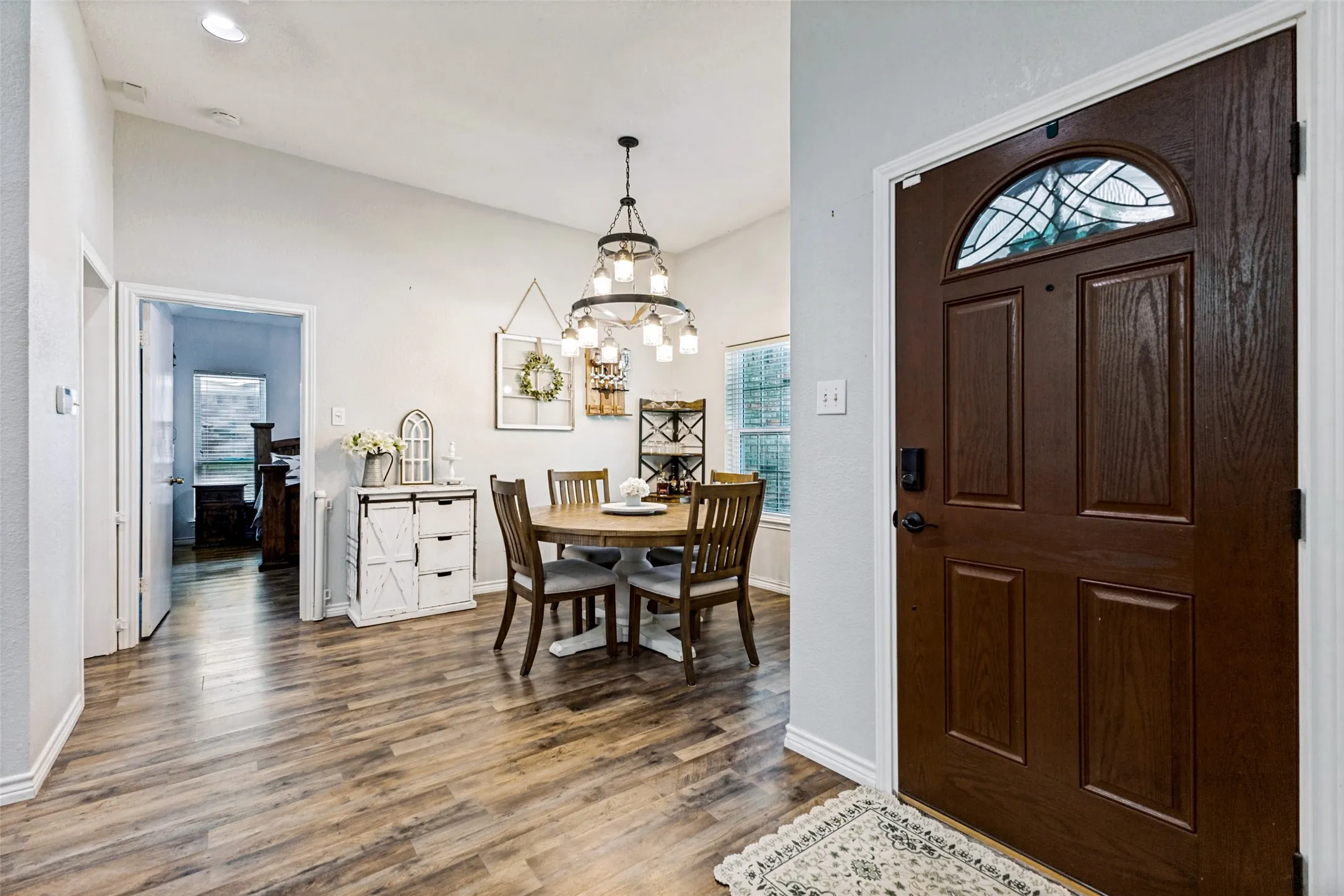 Single Family Residence For Rent in Collin County , 204 N W A Allen Boulevard, Wylie, Texas 75098, 3 Bedroom, 2 Bathroom, 4 Garage spaces, 1,455 Sqft, built in 1987, mls#21395501, Real Estate Agent in Wylie, Homes For Rent in Collin county, Homes For Rent in Wylie, Realtor in Wylie Texas, Real Estate Brokerage Independent Realty Texas, Luminita Cordes Realtor