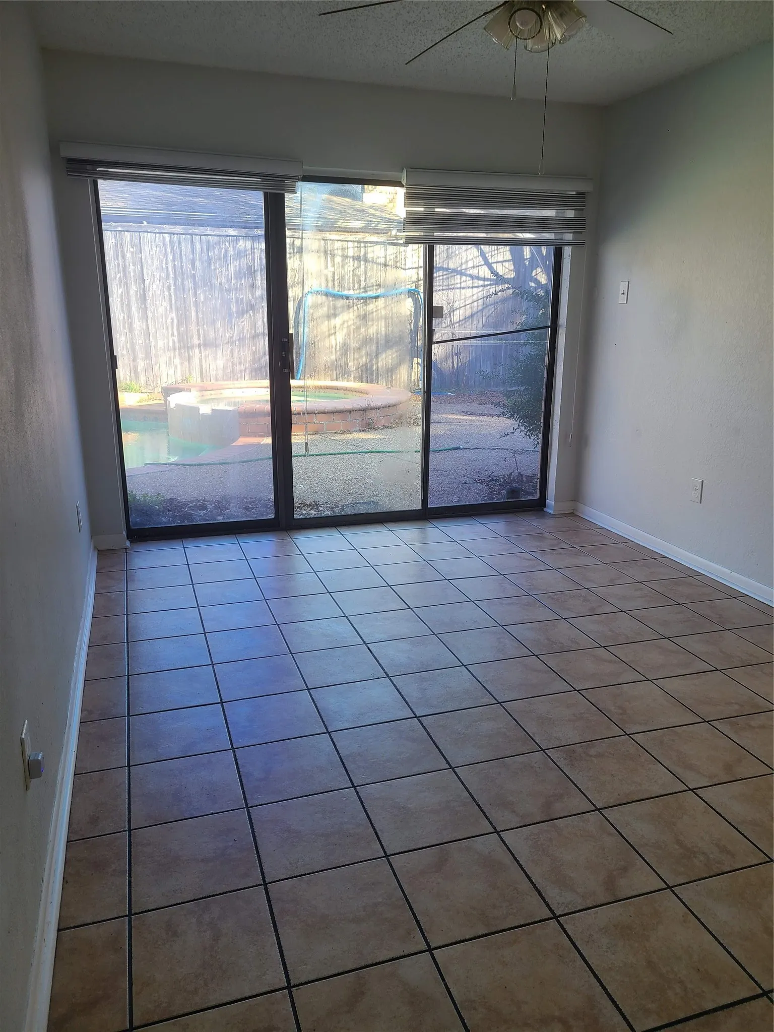 Single Family Residence For Rent in Dallas County , 305 Centennial Boulevard, Richardson, Texas 75081, 3 Bedroom, 2 Bathroom, 2 Garage spaces, 2,218 Sqft, built in 1980, mls#21395507, Real Estate Agent in Richardson, Homes For Rent in Dallas county, Homes For Rent in Richardson, Realtor in Richardson Texas, Real Estate Brokerage Independent Realty Texas, Luminita Cordes Realtor