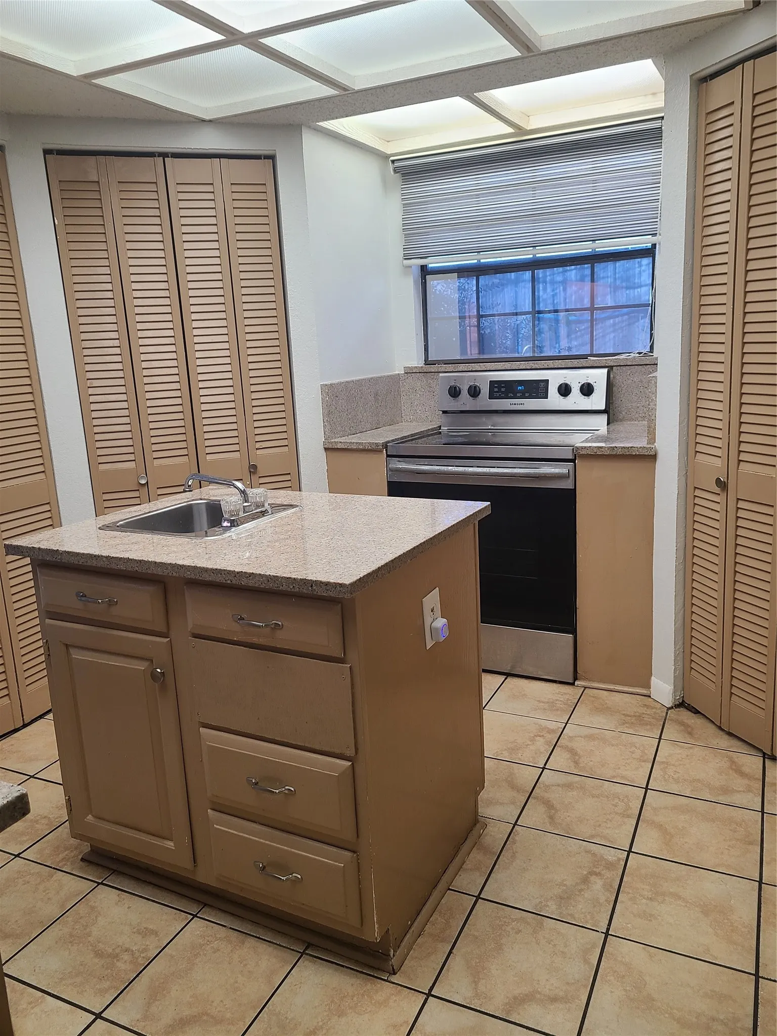 Single Family Residence For Rent in Dallas County , 305 Centennial Boulevard, Richardson, Texas 75081, 3 Bedroom, 2 Bathroom, 2 Garage spaces, 2,218 Sqft, built in 1980, mls#21395507, Real Estate Agent in Richardson, Homes For Rent in Dallas county, Homes For Rent in Richardson, Realtor in Richardson Texas, Real Estate Brokerage Independent Realty Texas, Luminita Cordes Realtor