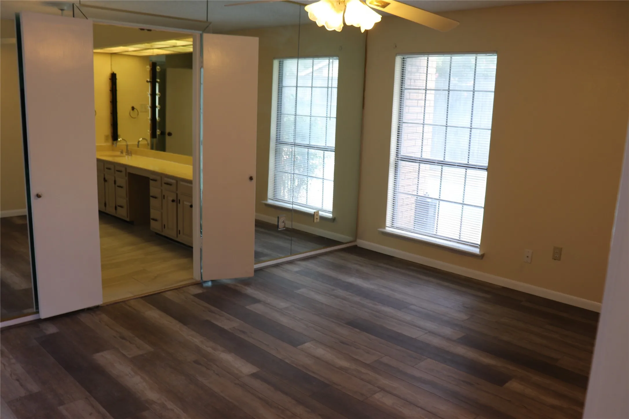 Single Family Residence For Rent in Dallas County , 305 Centennial Boulevard, Richardson, Texas 75081, 3 Bedroom, 2 Bathroom, 2 Garage spaces, 2,218 Sqft, built in 1980, mls#21395507, Real Estate Agent in Richardson, Homes For Rent in Dallas county, Homes For Rent in Richardson, Realtor in Richardson Texas, Real Estate Brokerage Independent Realty Texas, Luminita Cordes Realtor