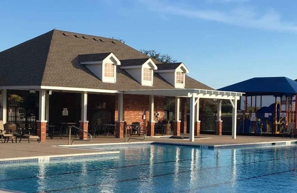 Single Family Residence For Sale in Tarrant County , 6604 High Brook Drive, Fort Worth, Texas 76132, 3 Bedroom, 2 Bathroom, 2 Garage spaces, 2,183 Sqft, built in 1997, mls#21395502, Real Estate Agent in Fort Worth, Homes For Sale in Tarrant county, Homes For Sale in Fort Worth, Realtor in Fort Worth Texas, Real Estate Brokerage Independent Realty Texas, Luminita Cordes Realtor