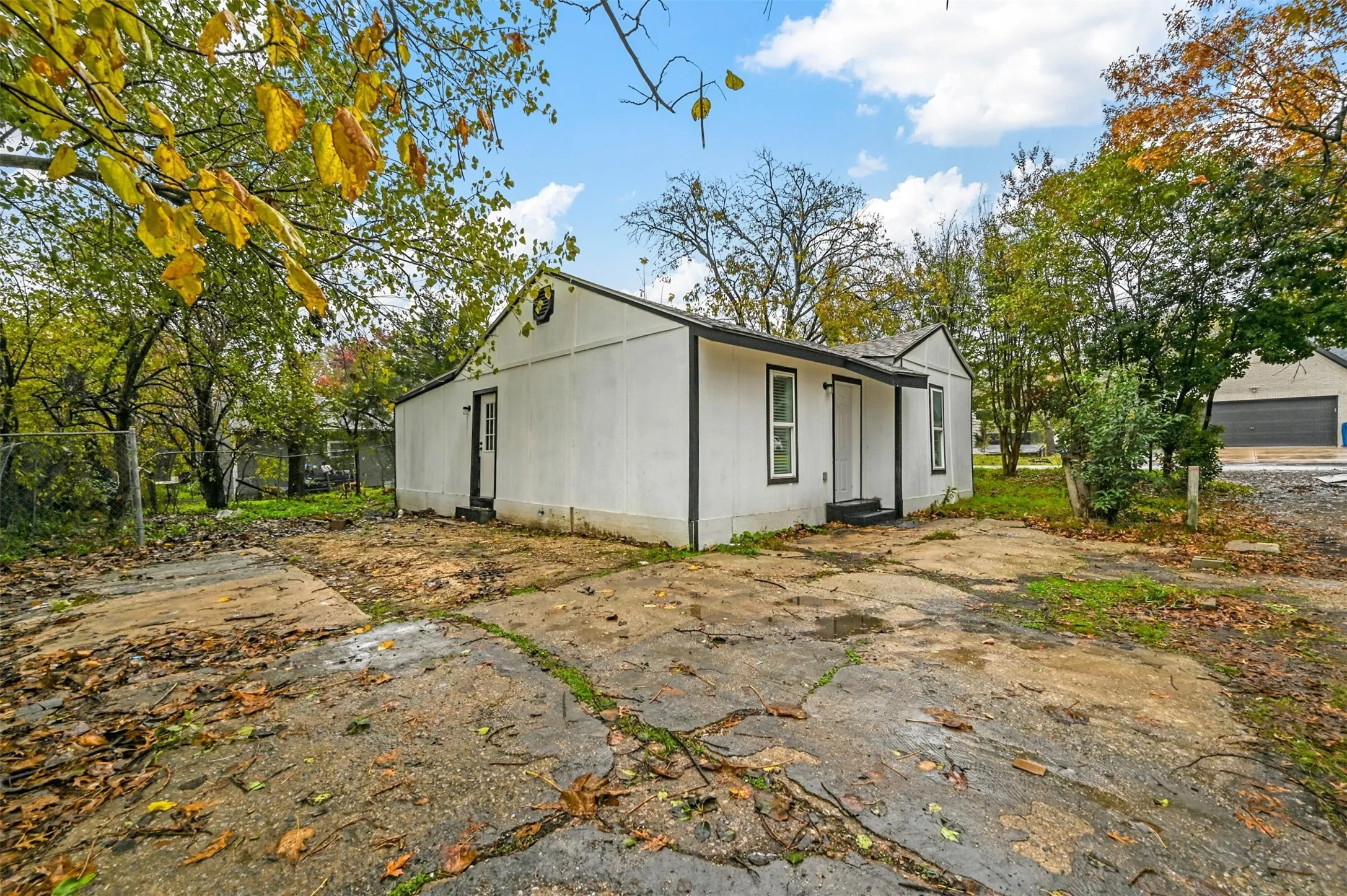 Single Family Residence For Rent in Collin County , 105 Short Street, Farmersville, Texas 75442, 3 Bedroom, 1 Bathroom, Garage spaces, 1,432 Sqft, built in 1941, mls#21395511, Real Estate Agent in Farmersville, Homes For Rent in Collin county, Homes For Rent in Farmersville, Realtor in Farmersville Texas, Real Estate Brokerage Independent Realty Texas, Luminita Cordes Realtor