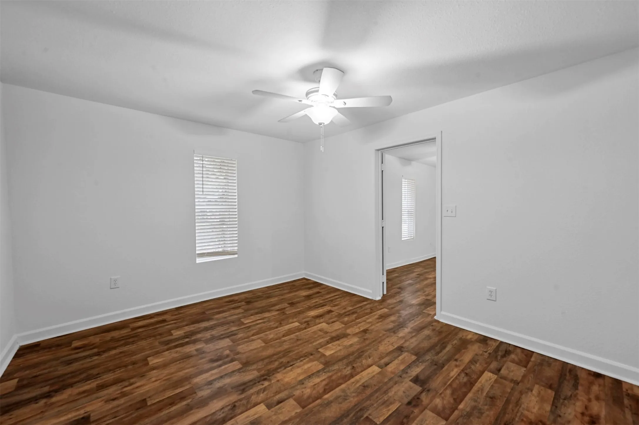 Single Family Residence For Rent in Collin County , 105 Short Street, Farmersville, Texas 75442, 3 Bedroom, 1 Bathroom, Garage spaces, 1,432 Sqft, built in 1941, mls#21395511, Real Estate Agent in Farmersville, Homes For Rent in Collin county, Homes For Rent in Farmersville, Realtor in Farmersville Texas, Real Estate Brokerage Independent Realty Texas, Luminita Cordes Realtor