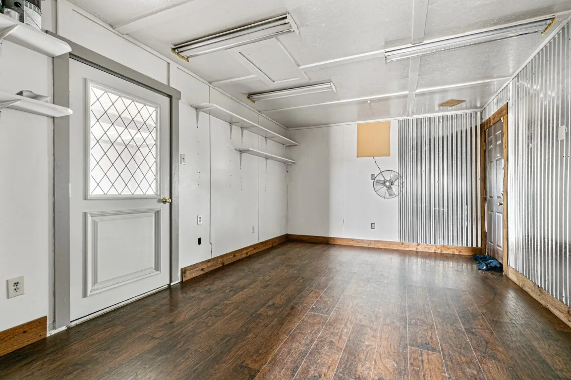 Industrial For Rent in Hunt County , 5302 Tx-276, Royse City, Texas 75189, 0, 0, Garage spaces, 0 Sqft, built in 1968, mls#21395114, Real Estate Agent in Royse City, Homes For Rent in Hunt county, Homes For Rent in Royse City, Realtor in Royse City Texas, Real Estate Brokerage Independent Realty Texas, Luminita Cordes Realtor