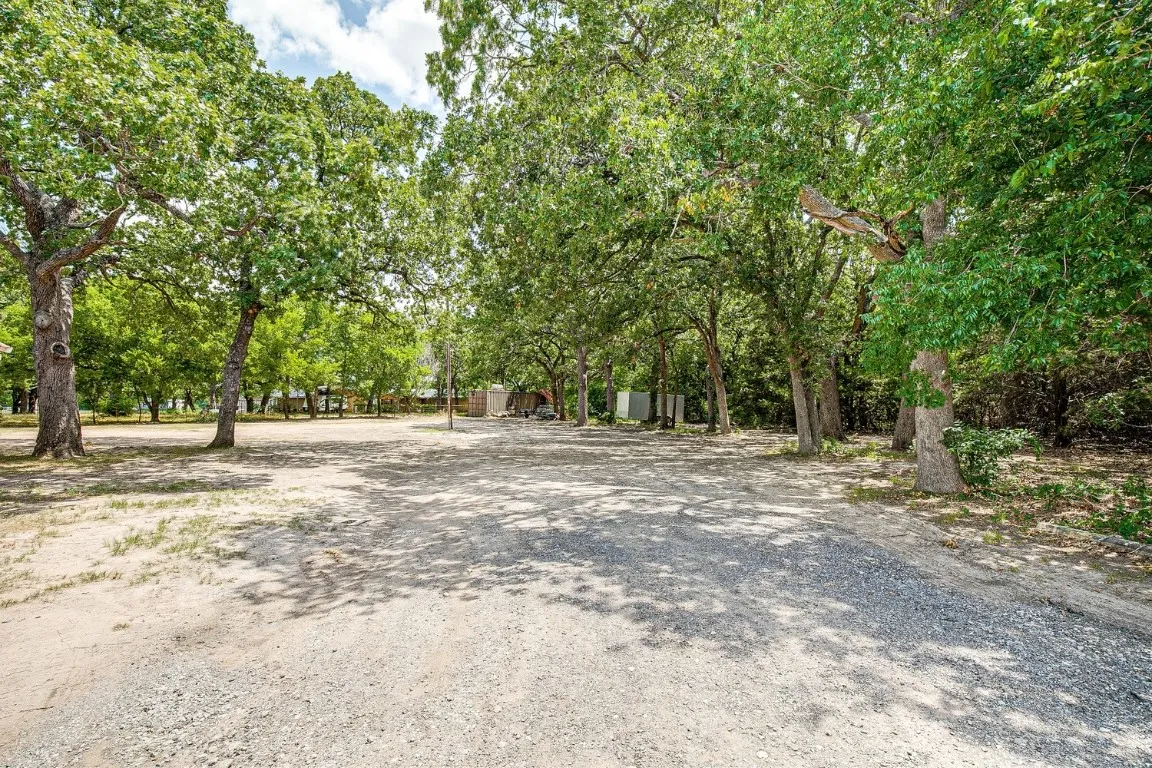 Industrial For Rent in Hunt County , 5302 Tx-276, Royse City, Texas 75189, 0, 0, Garage spaces, 0 Sqft, built in 1968, mls#21395114, Real Estate Agent in Royse City, Homes For Rent in Hunt county, Homes For Rent in Royse City, Realtor in Royse City Texas, Real Estate Brokerage Independent Realty Texas, Luminita Cordes Realtor