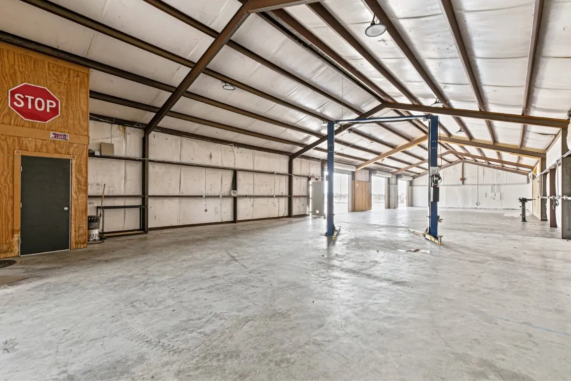 Industrial For Rent in Hunt County , 5302 Tx-276, Royse City, Texas 75189, 0, 0, Garage spaces, 0 Sqft, built in 1968, mls#21395114, Real Estate Agent in Royse City, Homes For Rent in Hunt county, Homes For Rent in Royse City, Realtor in Royse City Texas, Real Estate Brokerage Independent Realty Texas, Luminita Cordes Realtor