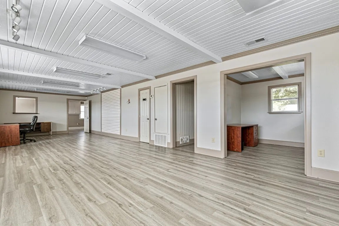 Industrial For Rent in Hunt County , 5302 Tx-276, Royse City, Texas 75189, 0, 0, Garage spaces, 0 Sqft, built in 1968, mls#21395114, Real Estate Agent in Royse City, Homes For Rent in Hunt county, Homes For Rent in Royse City, Realtor in Royse City Texas, Real Estate Brokerage Independent Realty Texas, Luminita Cordes Realtor