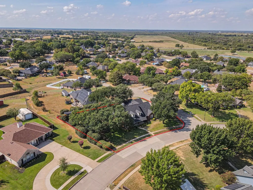 Single Family Residence For Sale in Kaufman County , 102 Fairway Lane, Crandall, Texas 75114, 3 Bedroom, 3 Bathroom, 2 Garage spaces, 2,429 Sqft, built in 1997, mls#21391758, Real Estate Agent in Crandall, Homes For Sale in Kaufman county, Homes For Sale in Crandall, Realtor in Crandall Texas, Real Estate Brokerage Independent Realty Texas, Luminita Cordes Realtor