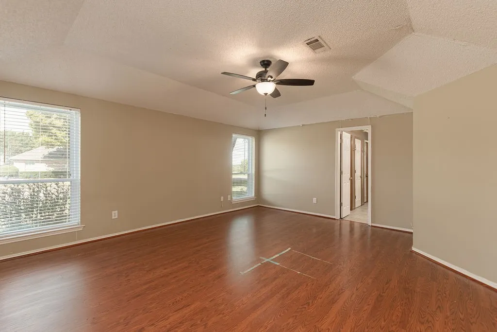 Single Family Residence For Sale in Kaufman County , 102 Fairway Lane, Crandall, Texas 75114, 3 Bedroom, 3 Bathroom, 2 Garage spaces, 2,429 Sqft, built in 1997, mls#21391758, Real Estate Agent in Crandall, Homes For Sale in Kaufman county, Homes For Sale in Crandall, Realtor in Crandall Texas, Real Estate Brokerage Independent Realty Texas, Luminita Cordes Realtor