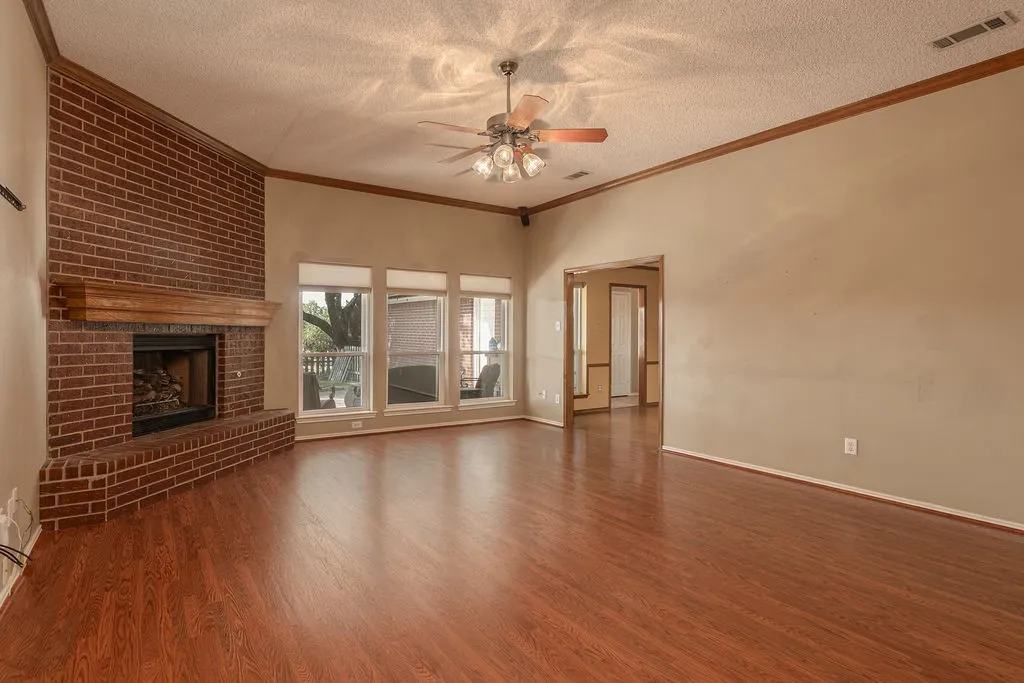 Single Family Residence For Sale in Kaufman County , 102 Fairway Lane, Crandall, Texas 75114, 3 Bedroom, 3 Bathroom, 2 Garage spaces, 2,429 Sqft, built in 1997, mls#21391758, Real Estate Agent in Crandall, Homes For Sale in Kaufman county, Homes For Sale in Crandall, Realtor in Crandall Texas, Real Estate Brokerage Independent Realty Texas, Luminita Cordes Realtor