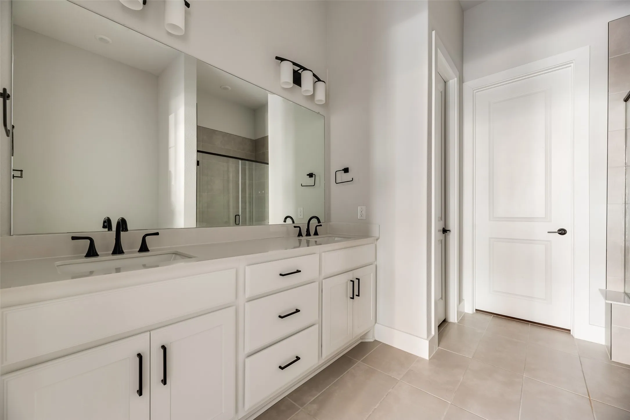 Townhouse For Rent in Denton County , 11965 Brubaker Drive, Frisco, Texas 75033, 4 Bedroom, 4 Bathroom, 2 Garage spaces, 2,643 Sqft, built in 2023, mls#21395304, Real Estate Agent in Frisco, Homes For Rent in Denton county, Homes For Rent in Frisco, Realtor in Frisco Texas, Real Estate Brokerage Independent Realty Texas, Luminita Cordes Realtor