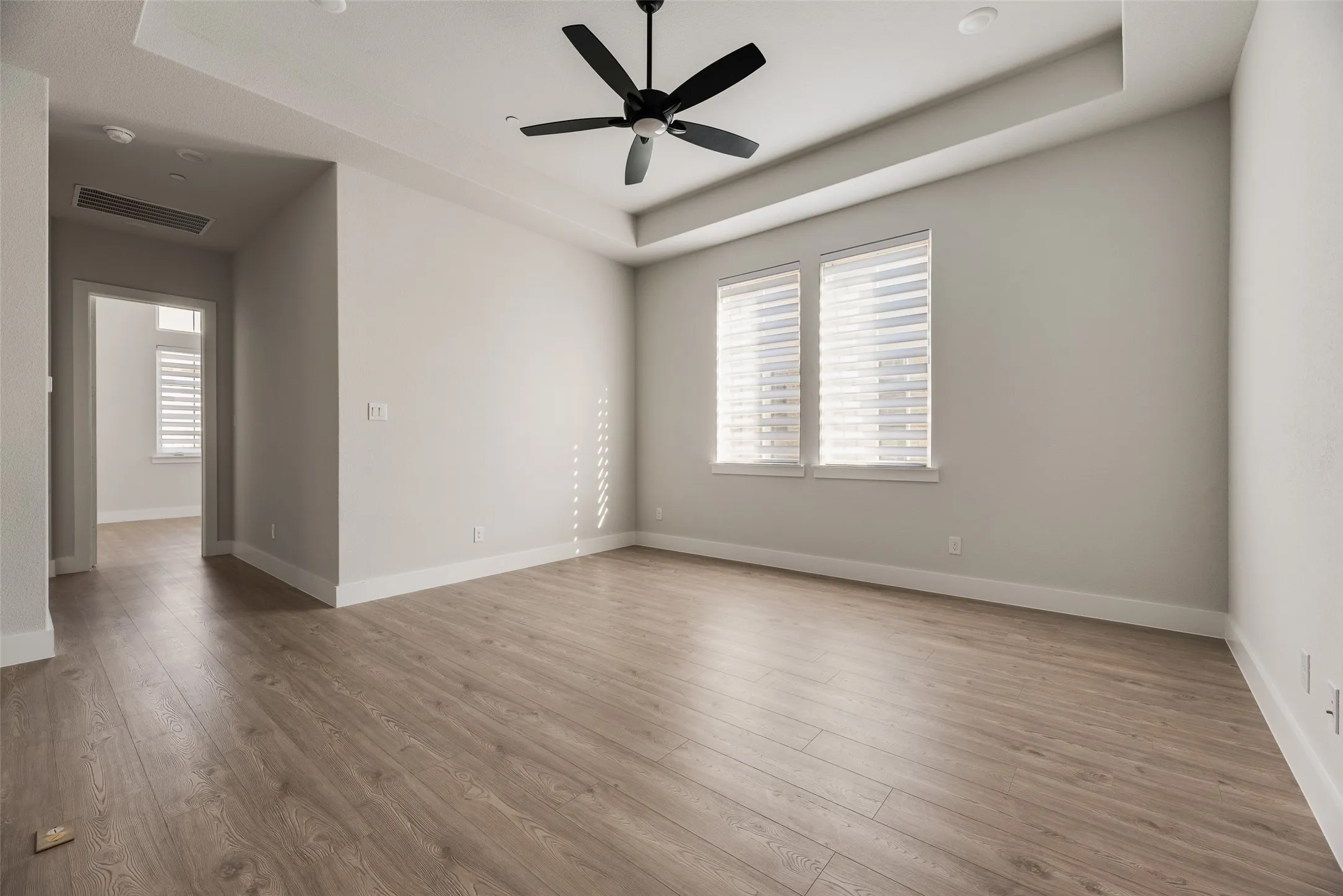 Townhouse For Rent in Denton County , 11965 Brubaker Drive, Frisco, Texas 75033, 4 Bedroom, 4 Bathroom, 2 Garage spaces, 2,643 Sqft, built in 2023, mls#21395304, Real Estate Agent in Frisco, Homes For Rent in Denton county, Homes For Rent in Frisco, Realtor in Frisco Texas, Real Estate Brokerage Independent Realty Texas, Luminita Cordes Realtor