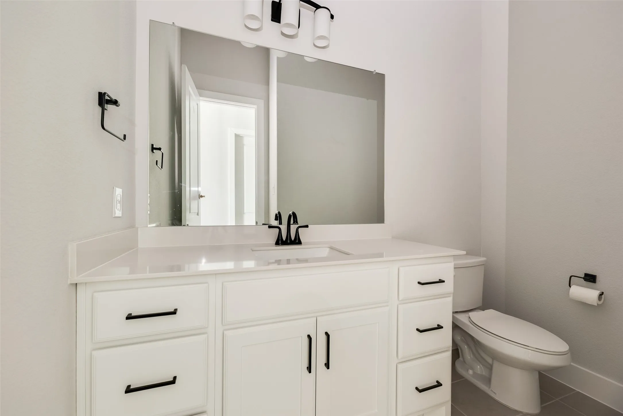Townhouse For Rent in Denton County , 11965 Brubaker Drive, Frisco, Texas 75033, 4 Bedroom, 4 Bathroom, 2 Garage spaces, 2,643 Sqft, built in 2023, mls#21395304, Real Estate Agent in Frisco, Homes For Rent in Denton county, Homes For Rent in Frisco, Realtor in Frisco Texas, Real Estate Brokerage Independent Realty Texas, Luminita Cordes Realtor