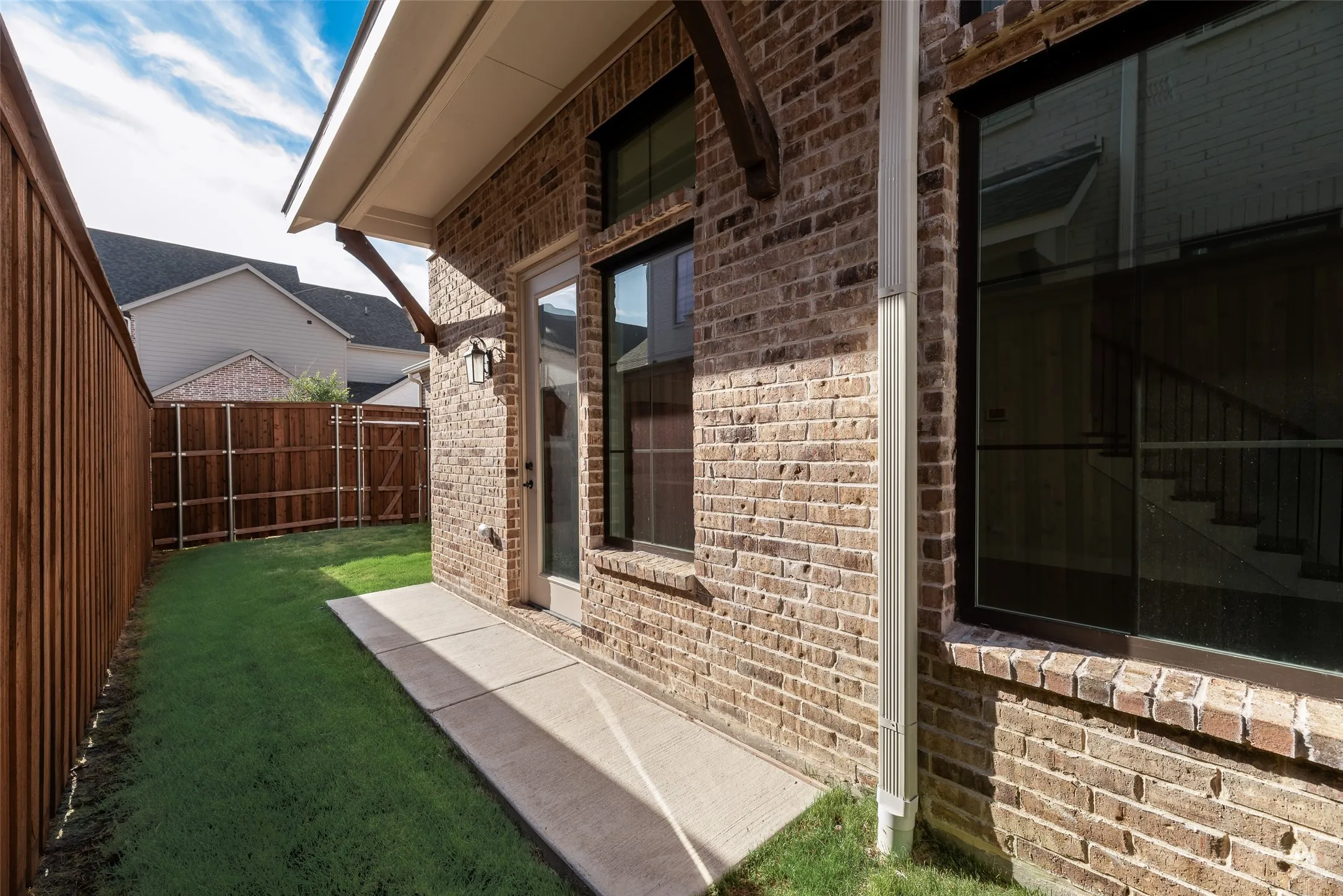Townhouse For Rent in Denton County , 11965 Brubaker Drive, Frisco, Texas 75033, 4 Bedroom, 4 Bathroom, 2 Garage spaces, 2,643 Sqft, built in 2023, mls#21395304, Real Estate Agent in Frisco, Homes For Rent in Denton county, Homes For Rent in Frisco, Realtor in Frisco Texas, Real Estate Brokerage Independent Realty Texas, Luminita Cordes Realtor