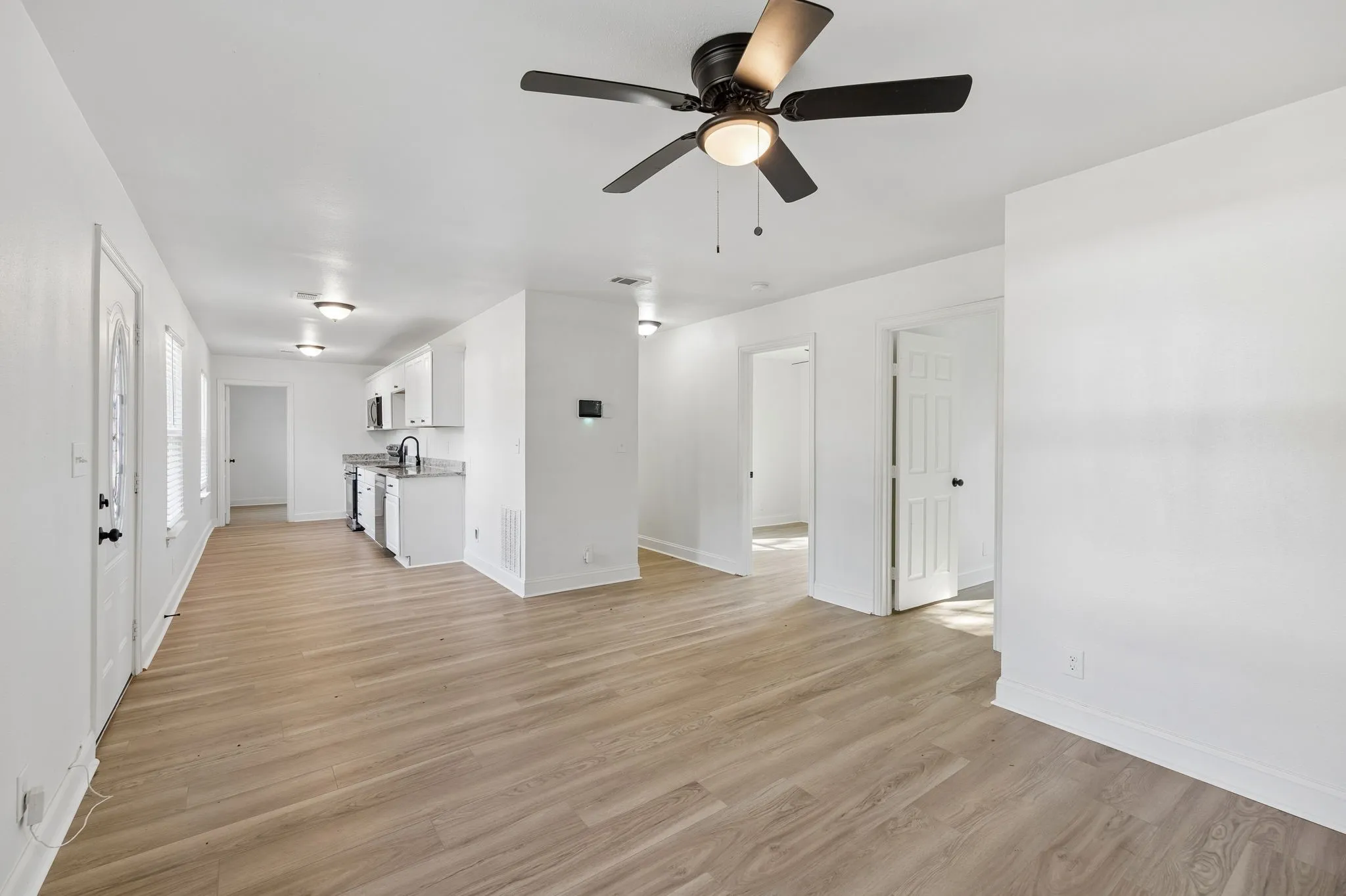 Single Family Residence For Sale in Dallas County , 820 Grande Drive, Mesquite, Texas 75149, 4 Bedroom, 2 Bathroom, Garage spaces, 1,400 Sqft, built in 1955, mls#21394145, Real Estate Agent in Mesquite, Homes For Sale in Dallas county, Homes For Sale in Mesquite, Realtor in Mesquite Texas, Real Estate Brokerage Independent Realty Texas, Luminita Cordes Realtor