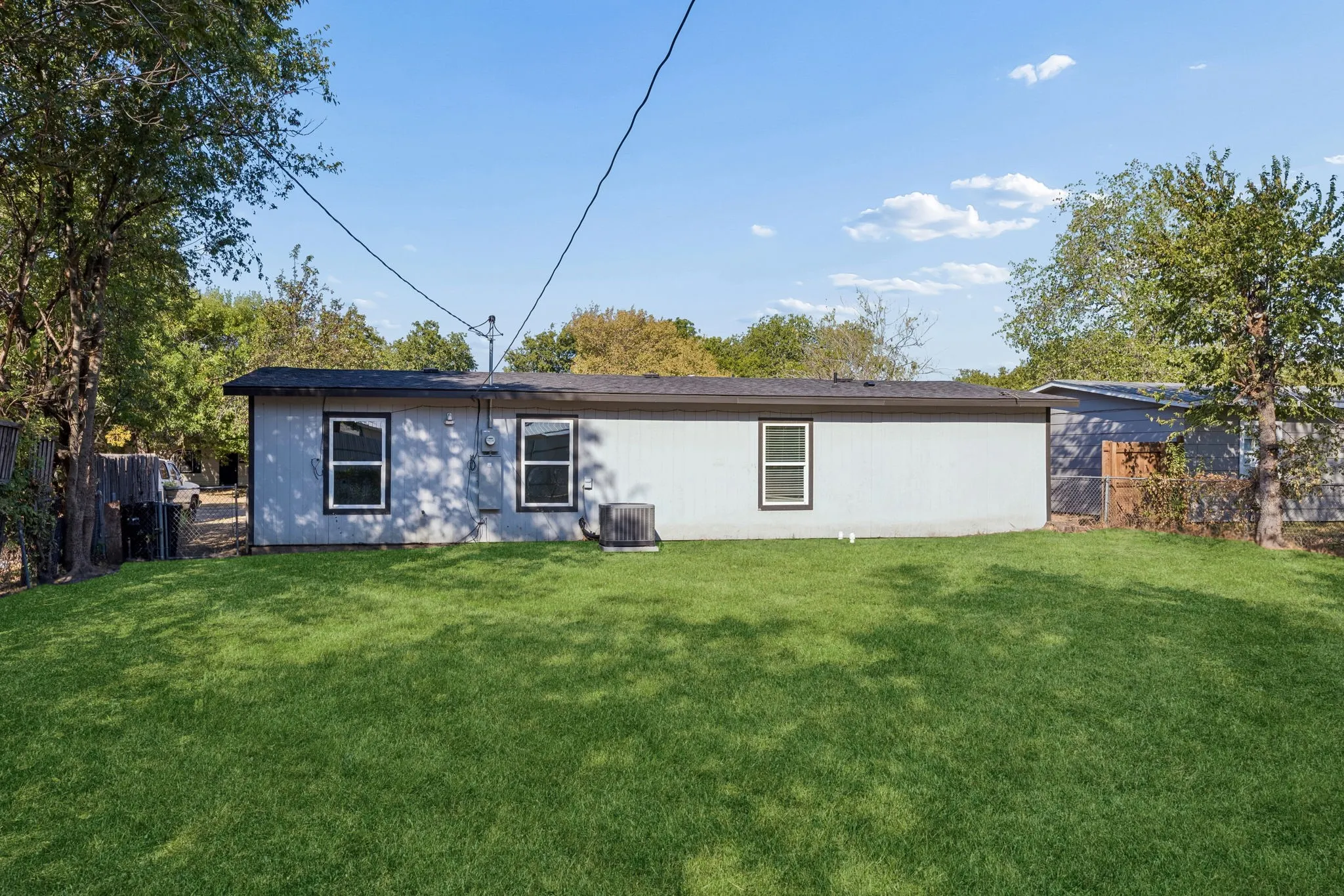 Single Family Residence For Sale in Dallas County , 820 Grande Drive, Mesquite, Texas 75149, 4 Bedroom, 2 Bathroom, Garage spaces, 1,400 Sqft, built in 1955, mls#21394145, Real Estate Agent in Mesquite, Homes For Sale in Dallas county, Homes For Sale in Mesquite, Realtor in Mesquite Texas, Real Estate Brokerage Independent Realty Texas, Luminita Cordes Realtor