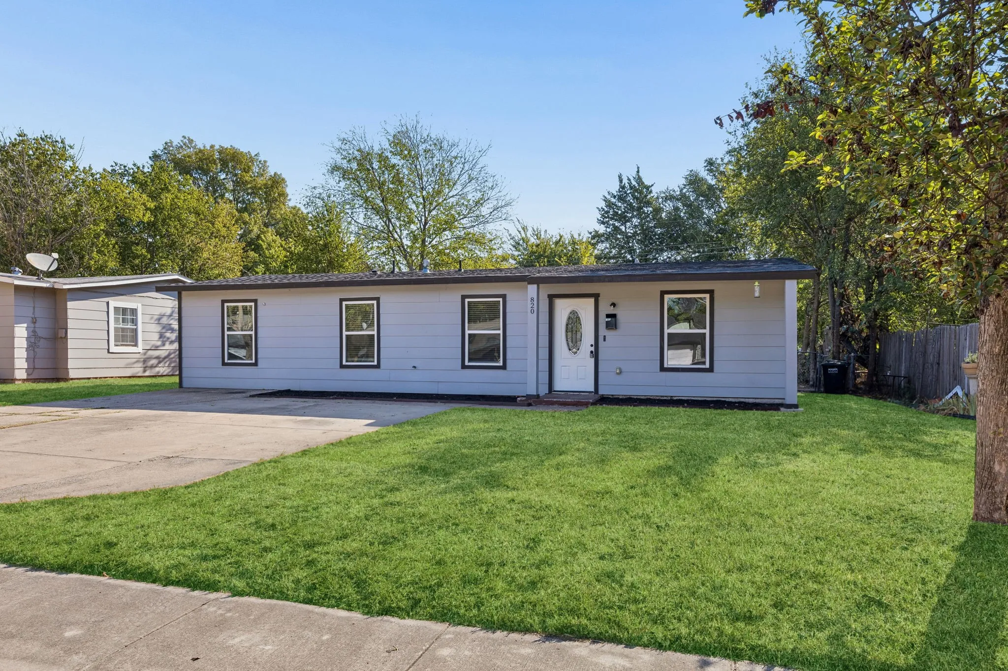 Single Family Residence For Sale in Dallas County , 820 Grande Drive, Mesquite, Texas 75149, 4 Bedroom, 2 Bathroom, Garage spaces, 1,400 Sqft, built in 1955, mls#21394145, Real Estate Agent in Mesquite, Homes For Sale in Dallas county, Homes For Sale in Mesquite, Realtor in Mesquite Texas, Real Estate Brokerage Independent Realty Texas, Luminita Cordes Realtor