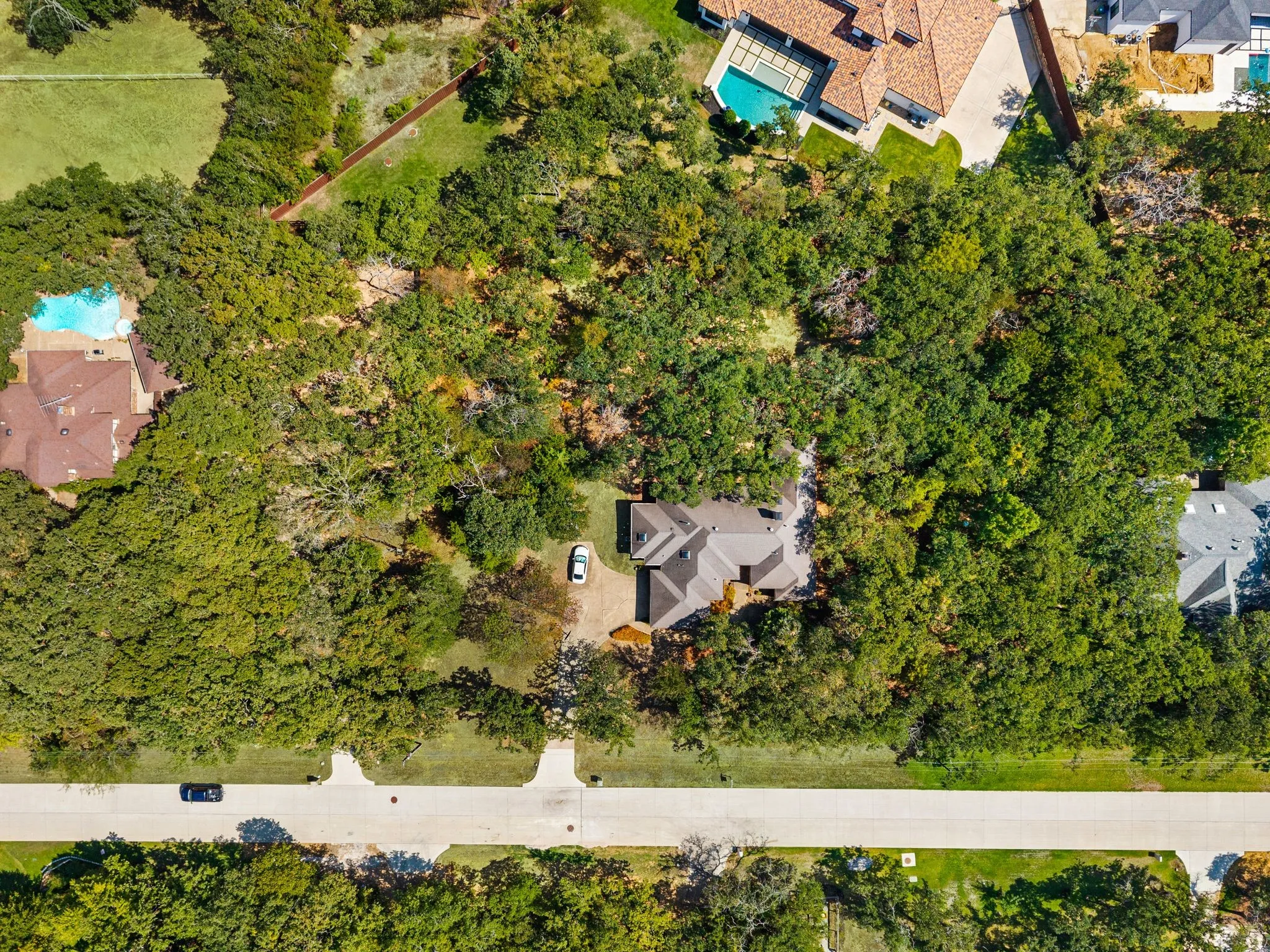 Single Family Residence For Sale in Tarrant County , 1653 creekside Drive, Southlake, Texas 76092, 4 Bedroom, 3 Bathroom, 2 Garage spaces, 2,833 Sqft, built in 1982, mls#21395506, Real Estate Agent in Southlake, Homes For Sale in Tarrant county, Homes For Sale in Southlake, Realtor in Southlake Texas, Real Estate Brokerage Independent Realty Texas, Luminita Cordes Realtor