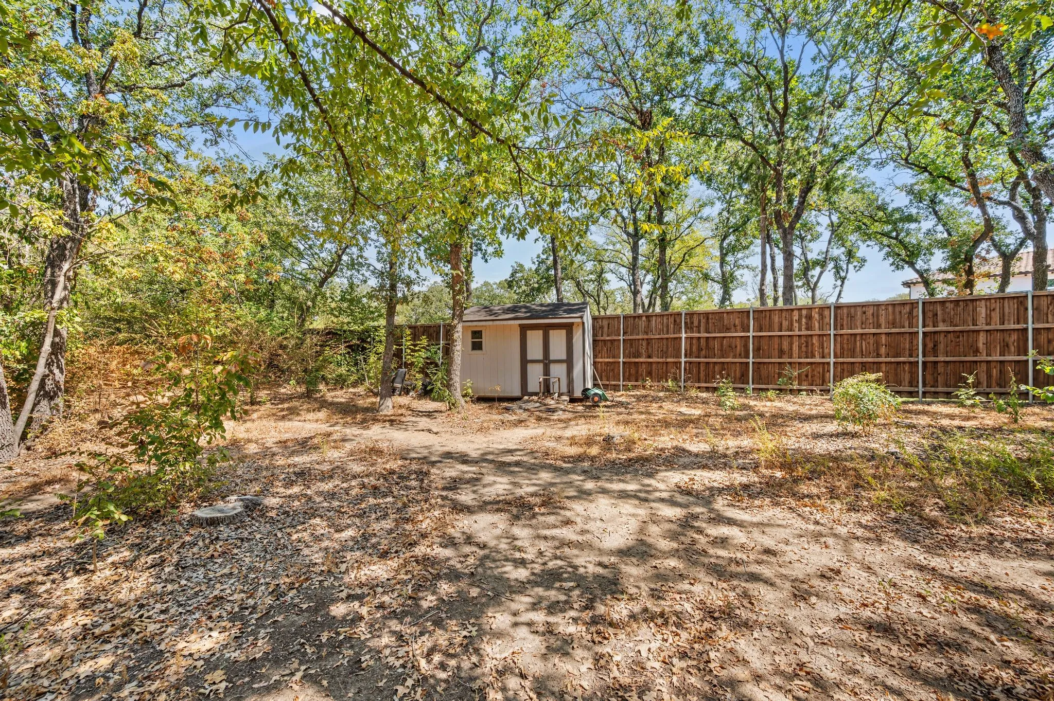 Single Family Residence For Sale in Tarrant County , 1653 creekside Drive, Southlake, Texas 76092, 4 Bedroom, 3 Bathroom, 2 Garage spaces, 2,833 Sqft, built in 1982, mls#21395506, Real Estate Agent in Southlake, Homes For Sale in Tarrant county, Homes For Sale in Southlake, Realtor in Southlake Texas, Real Estate Brokerage Independent Realty Texas, Luminita Cordes Realtor
