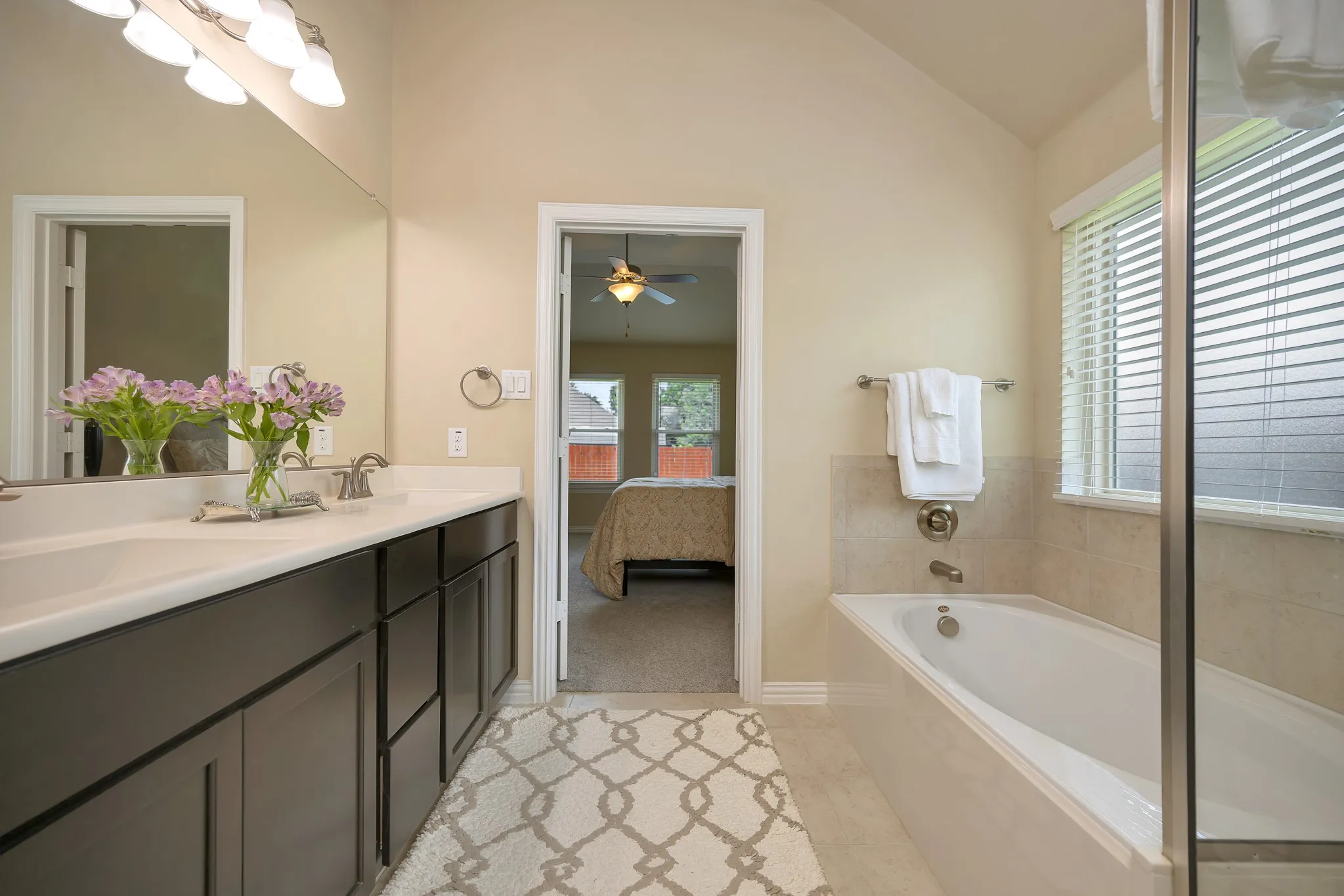 Single Family Residence For Sale in Tarrant County , 933 Keel Line Drive, Crowley, Texas 76036, 3 Bedroom, 2 Bathroom, 2 Garage spaces, 1,835 Sqft, built in 2012, mls#21395484, Real Estate Agent in Crowley, Homes For Sale in Tarrant county, Homes For Sale in Crowley, Realtor in Crowley Texas, Real Estate Brokerage Independent Realty Texas, Luminita Cordes Realtor