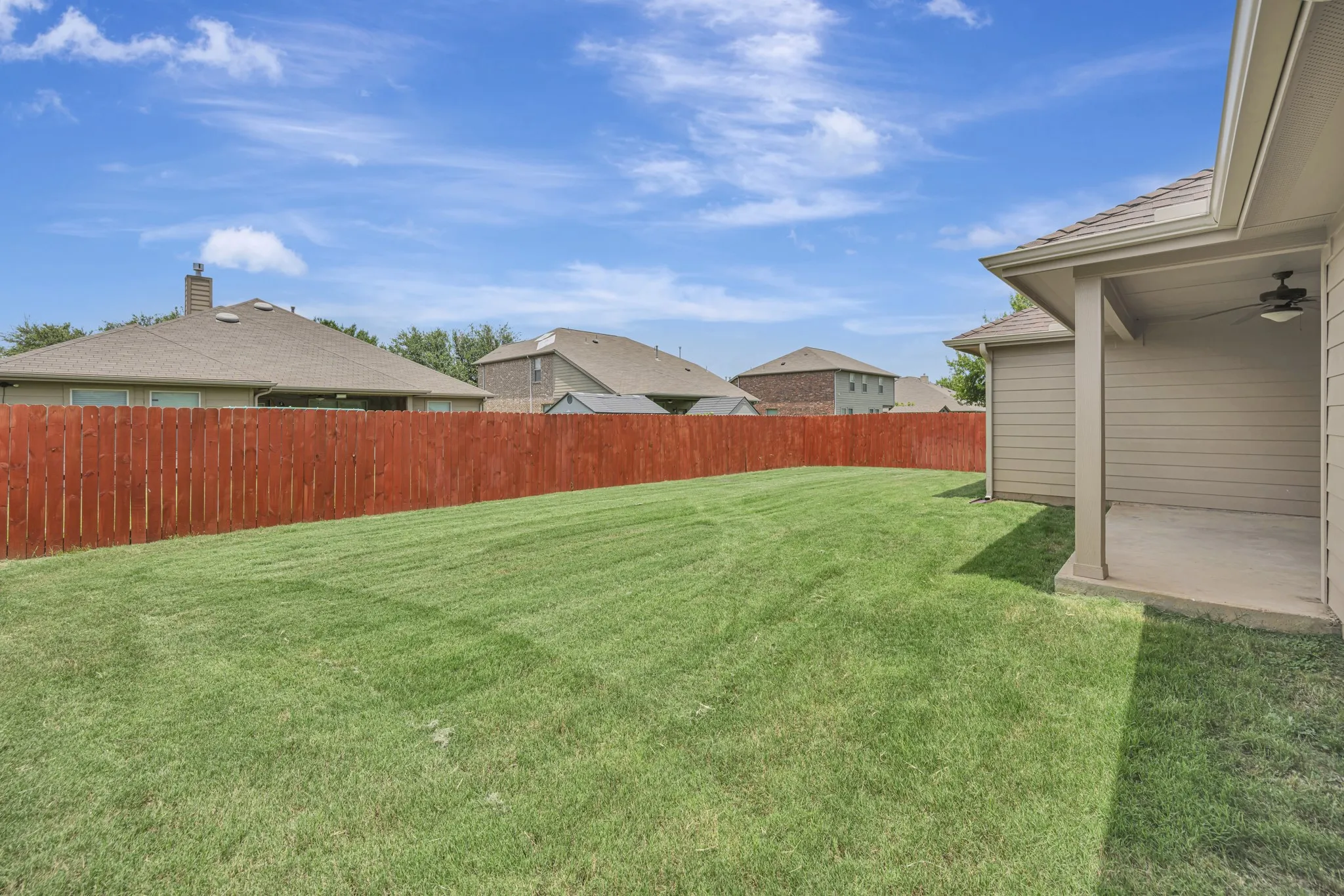 Single Family Residence For Sale in Tarrant County , 933 Keel Line Drive, Crowley, Texas 76036, 3 Bedroom, 2 Bathroom, 2 Garage spaces, 1,835 Sqft, built in 2012, mls#21395484, Real Estate Agent in Crowley, Homes For Sale in Tarrant county, Homes For Sale in Crowley, Realtor in Crowley Texas, Real Estate Brokerage Independent Realty Texas, Luminita Cordes Realtor