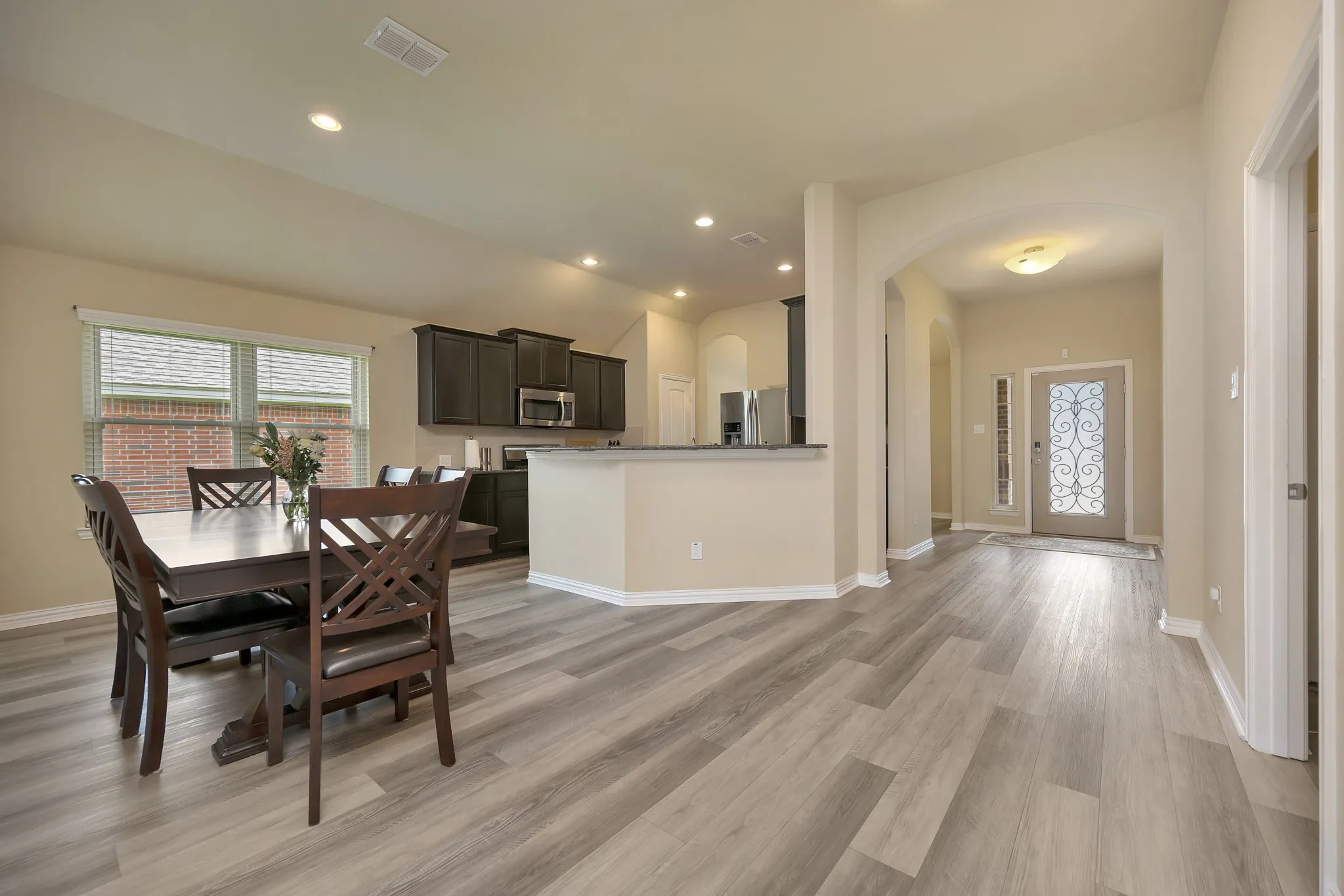 Single Family Residence For Sale in Tarrant County , 933 Keel Line Drive, Crowley, Texas 76036, 3 Bedroom, 2 Bathroom, 2 Garage spaces, 1,835 Sqft, built in 2012, mls#21395484, Real Estate Agent in Crowley, Homes For Sale in Tarrant county, Homes For Sale in Crowley, Realtor in Crowley Texas, Real Estate Brokerage Independent Realty Texas, Luminita Cordes Realtor
